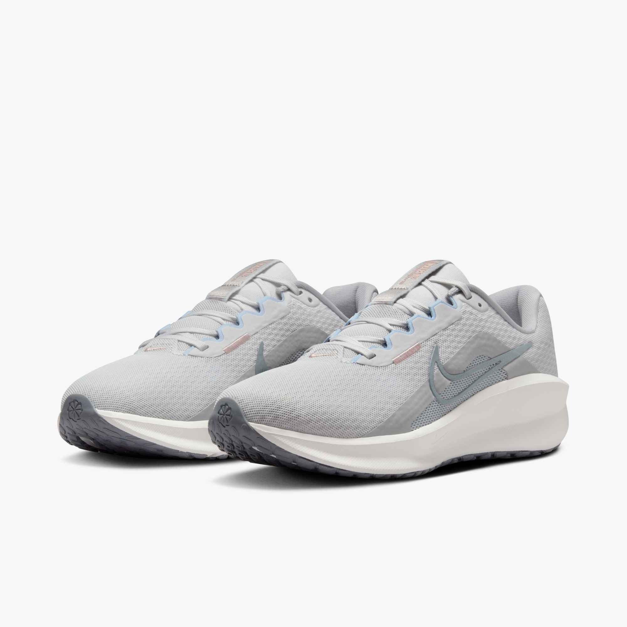 Nike Downshifter 13 "Photon Dust/Lt Smoke Grey/Summit White/Metallic Pewter" Women's Running Shoe - DUST/LT GREY/WHITE/PEWTER Thumbnail View 4