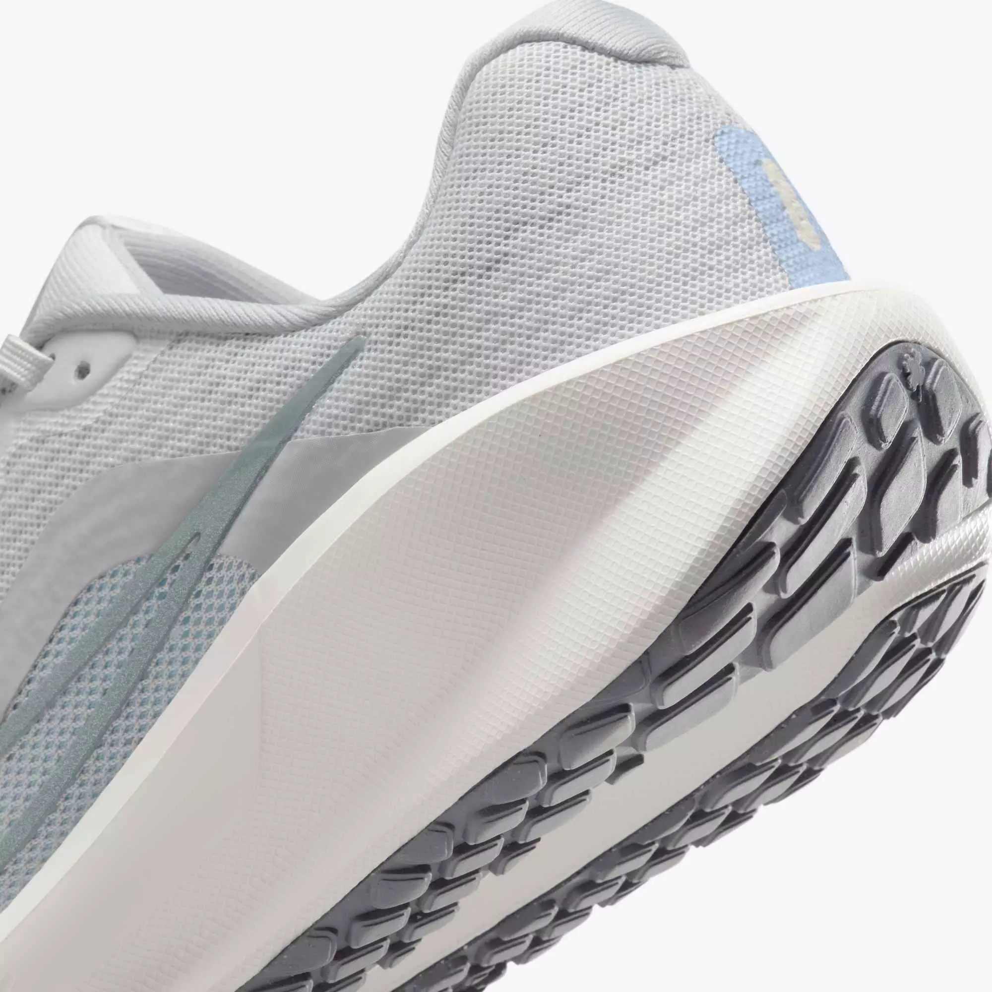 Nike Downshifter 13 "Photon Dust/Lt Smoke Grey/Summit White/Metallic Pewter" Women's Running Shoe - DUST/LT GREY/WHITE/PEWTER