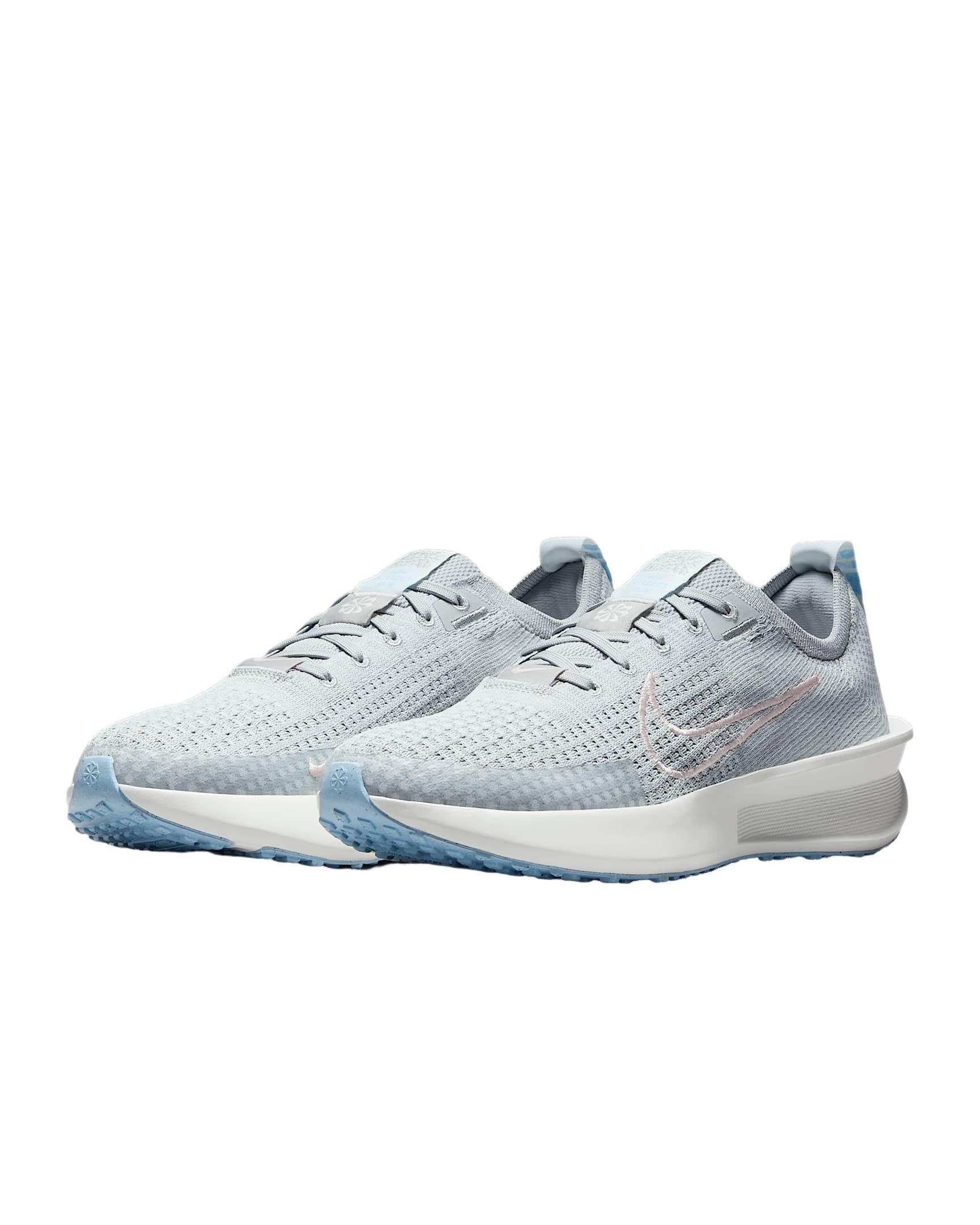 Nike Interact Run "Light Smoke Grey/Psychic Blue/Summit White/Echo Pink" Women's Running Shoe - LT GREY/LT BLUE/WHITE Thumbnail View 4