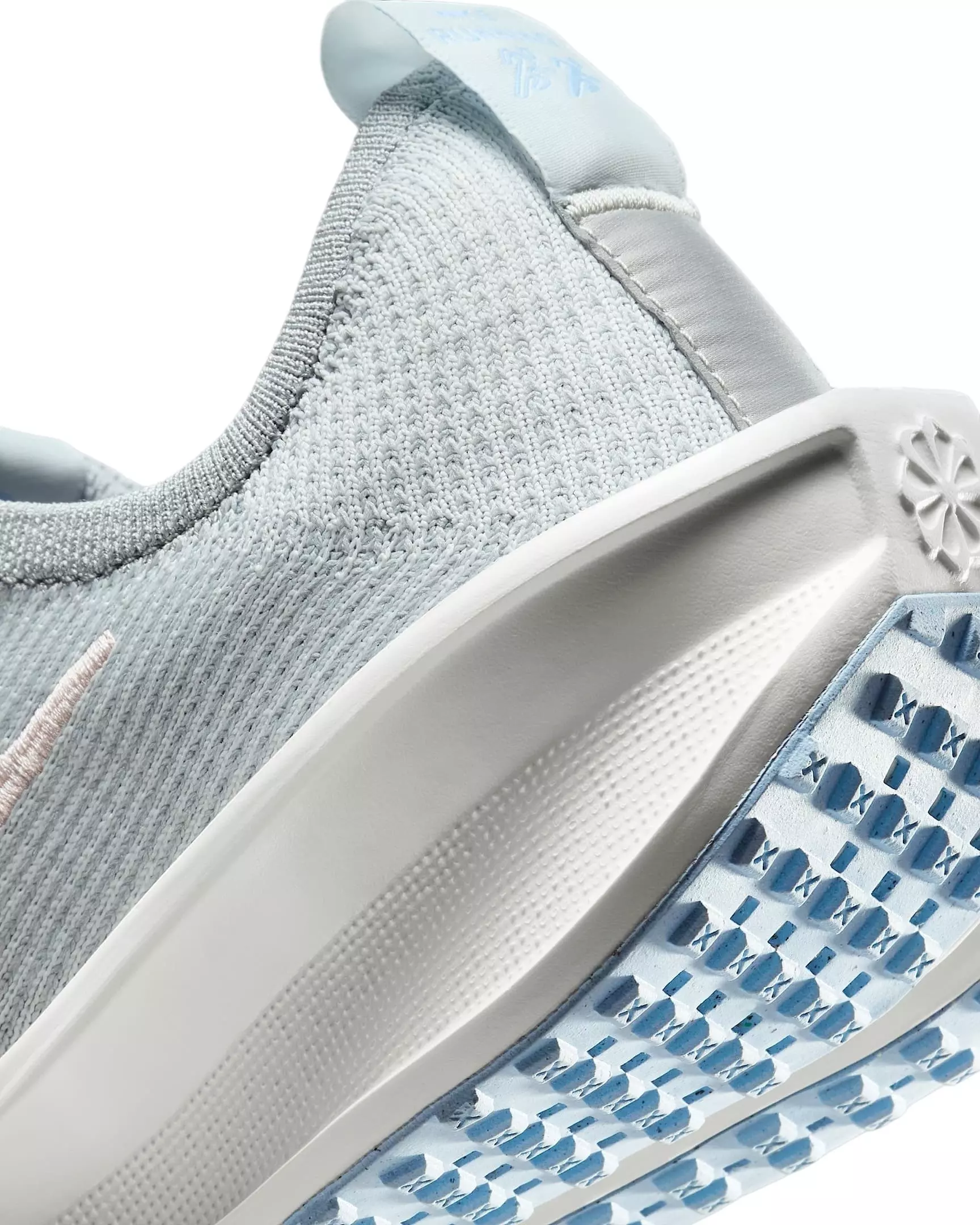 Nike Interact Run "Light Smoke Grey/Psychic Blue/Summit White/Echo Pink" Women's Running Shoe - LT GREY/LT BLUE/WHITE