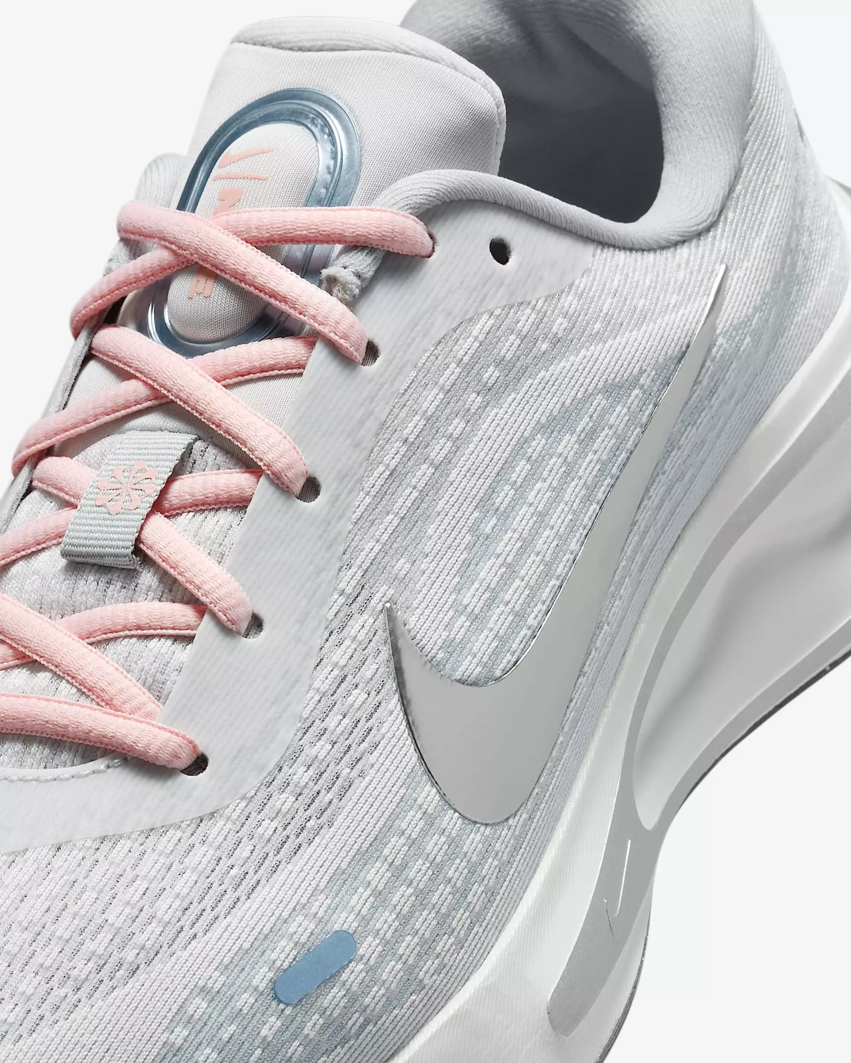 Nike Journey Run "Photon Dust/Cool Grey/Light Smoke Grey/Metallic Pewter" Women's Running Shoe - DUST/GREY/LT GREY/PEWTER