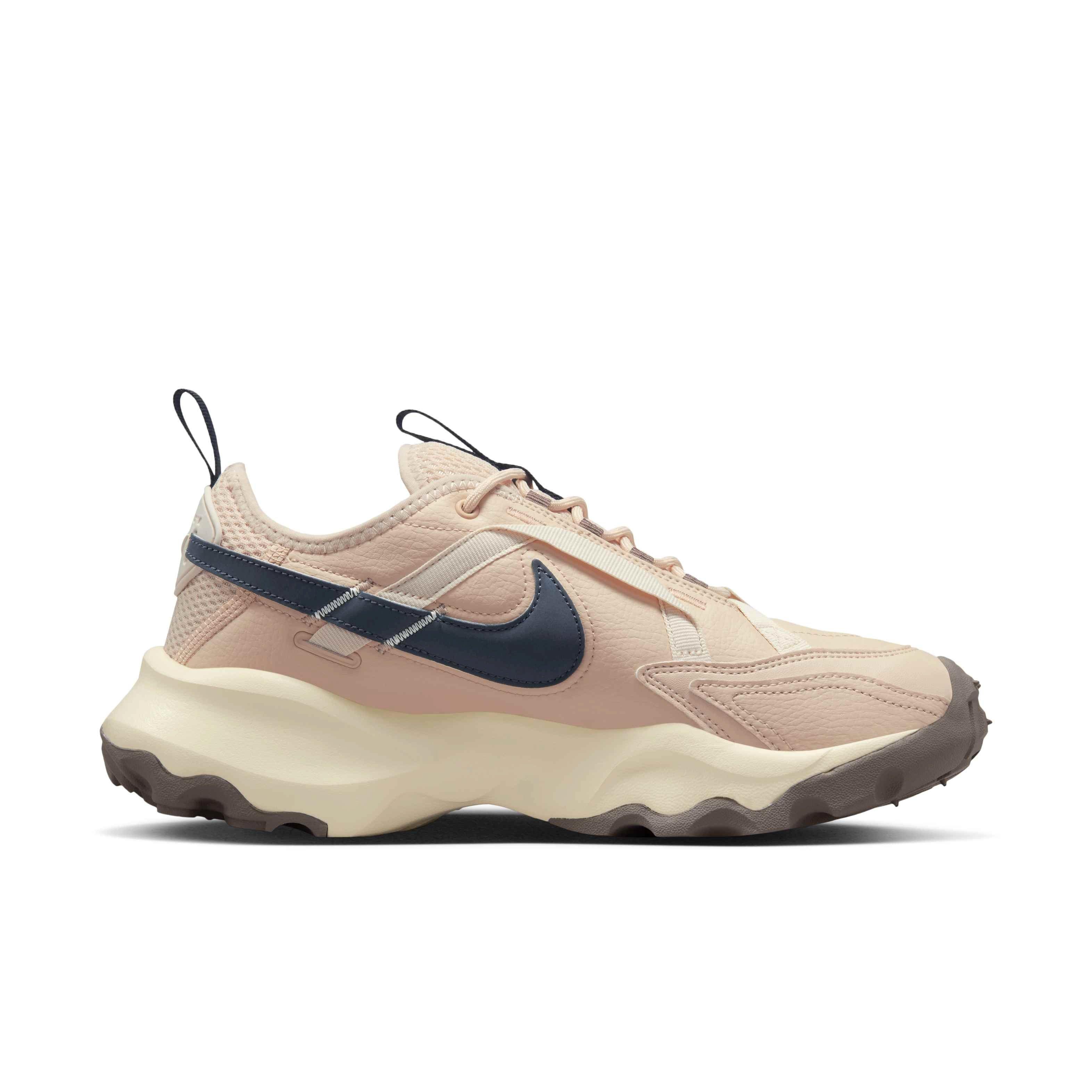 靴 NIKE TC7900 TRK3 Nike TC 7900 Women's Shoes. Nike.com