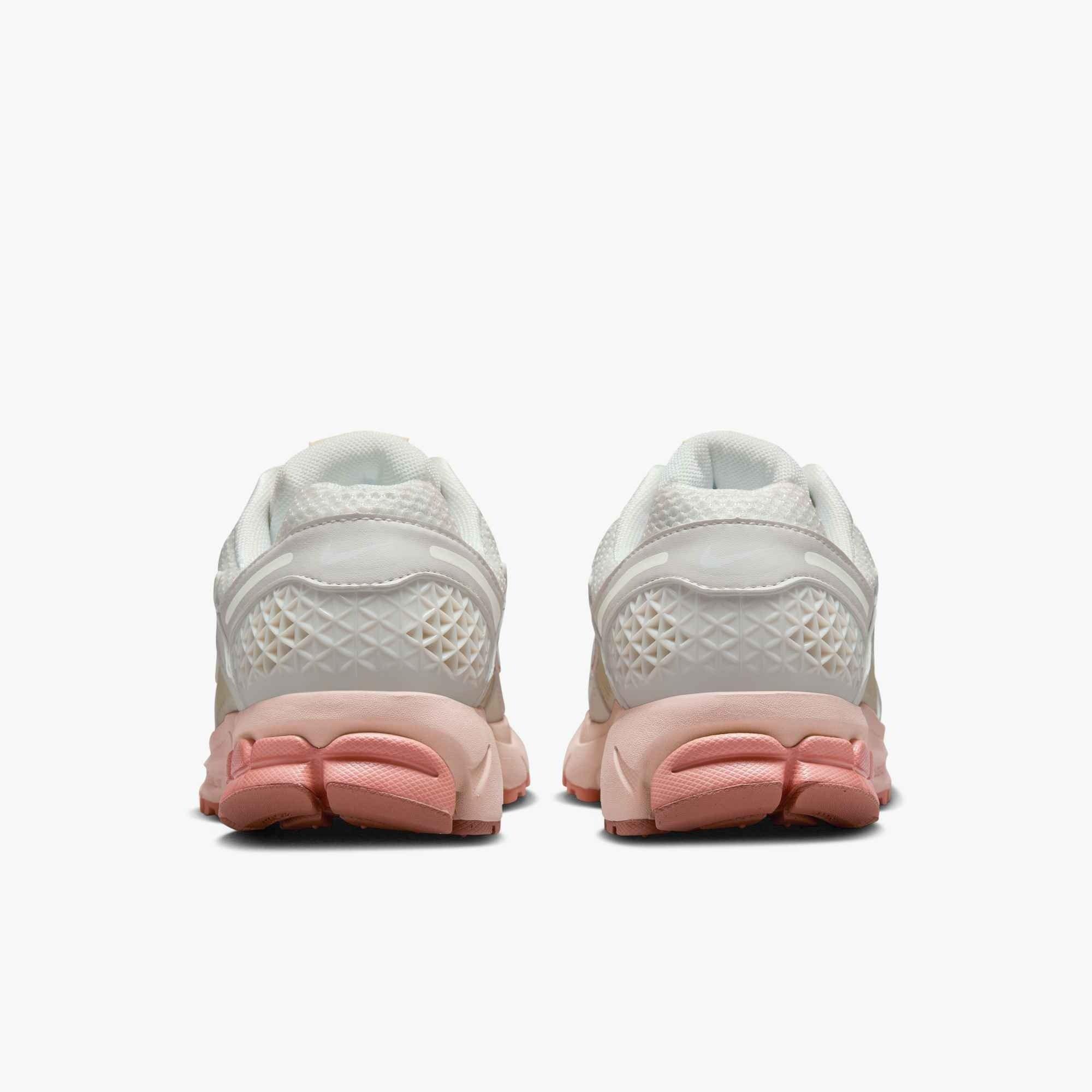 Nike Zoom Vomero 5 Women's "Phantom/Summit White/Particle Beige" Shoe