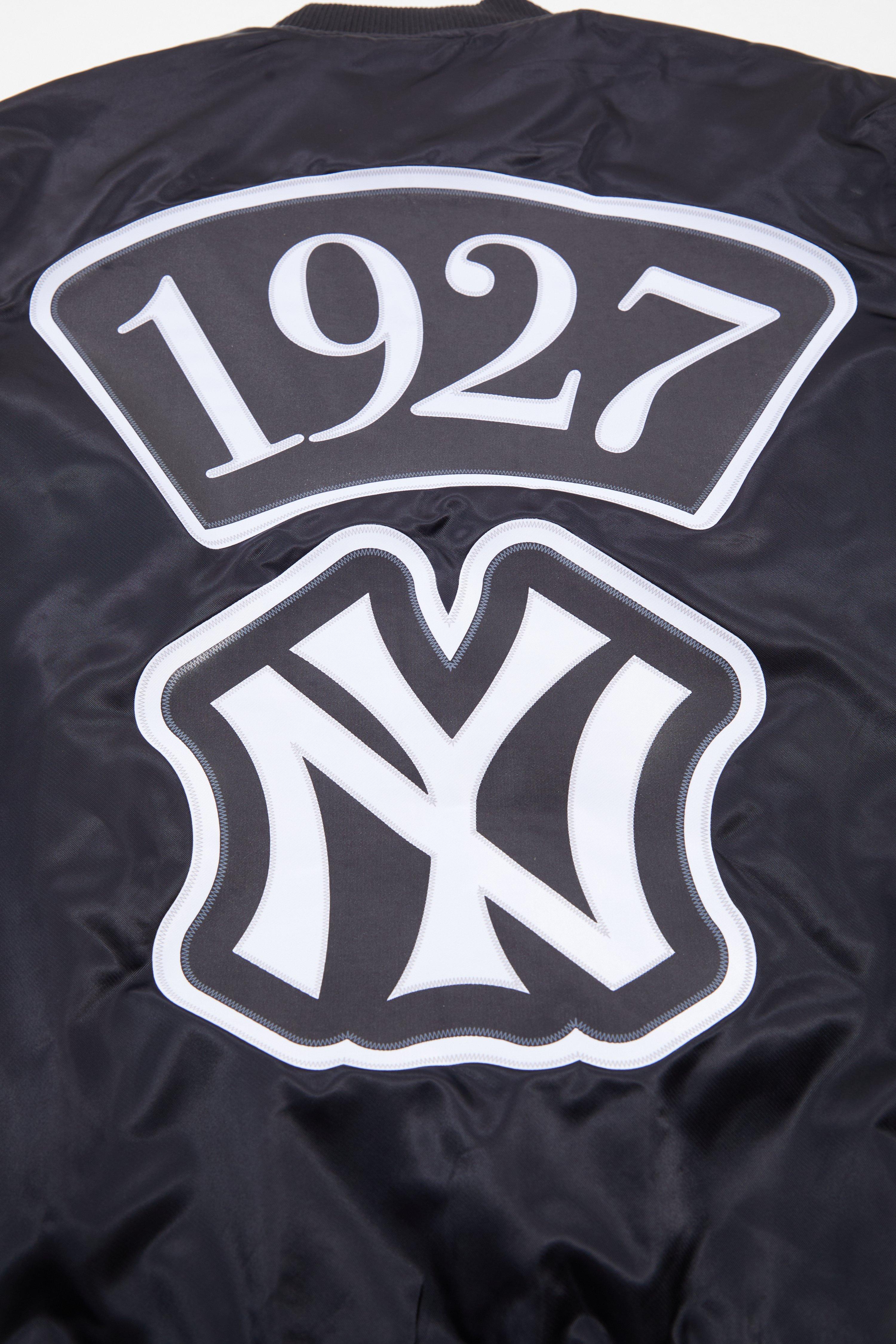 Pro Standard Men's MLB New York Yankees Murderers Row Big Logo Satin Jacket - Black - BLACK