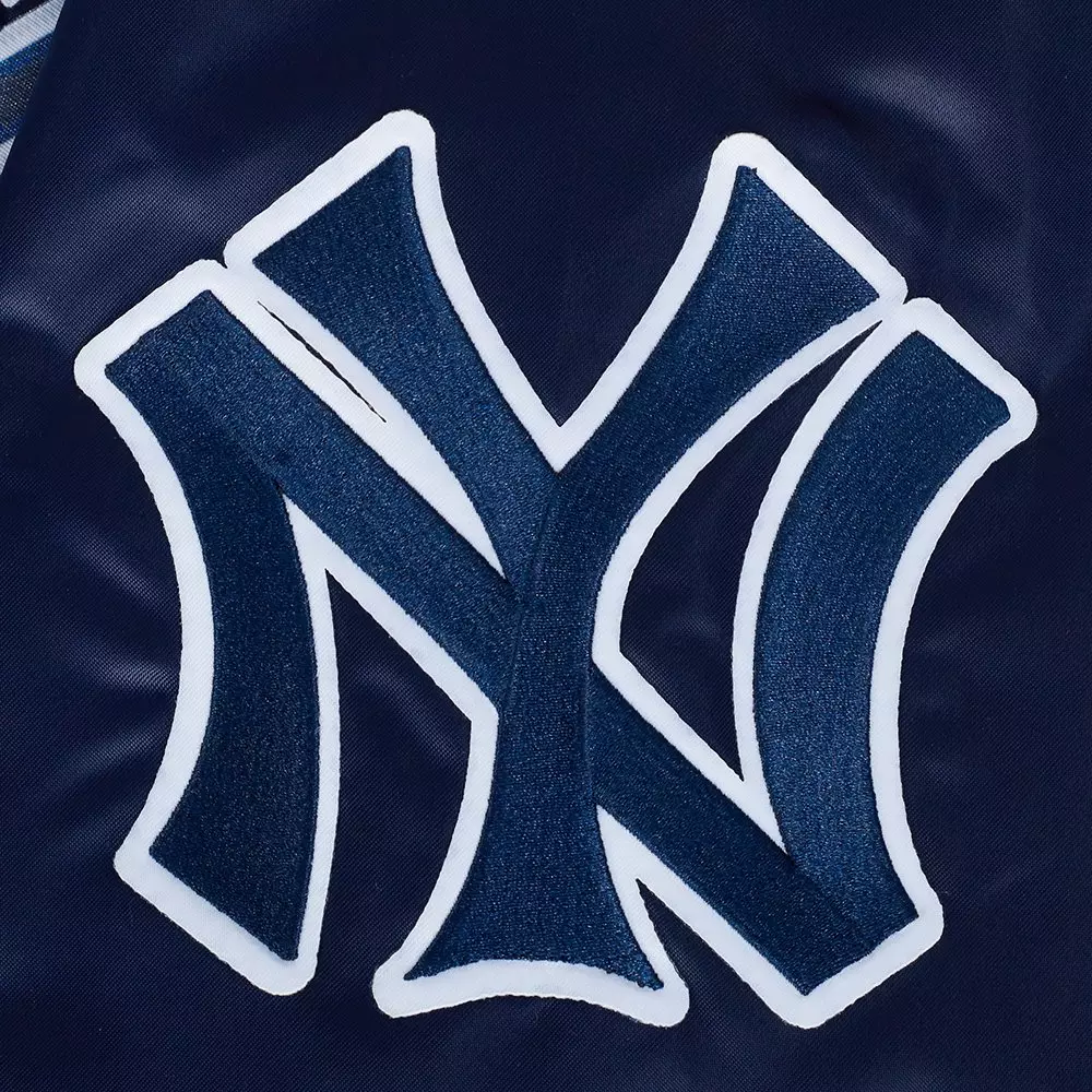 Pro Standard Men's MLB New York Yankees Murderers Row Big Logo Satin Jacket - Navy - NAVY