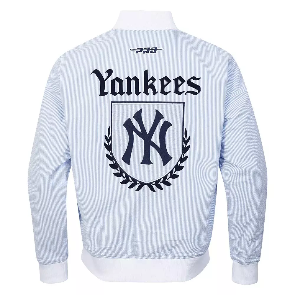 Pro Standard Men's MLB New York Yankees Country Club Seersucker Jacket - Seersucker Blue - SEERSUCKER BLUE