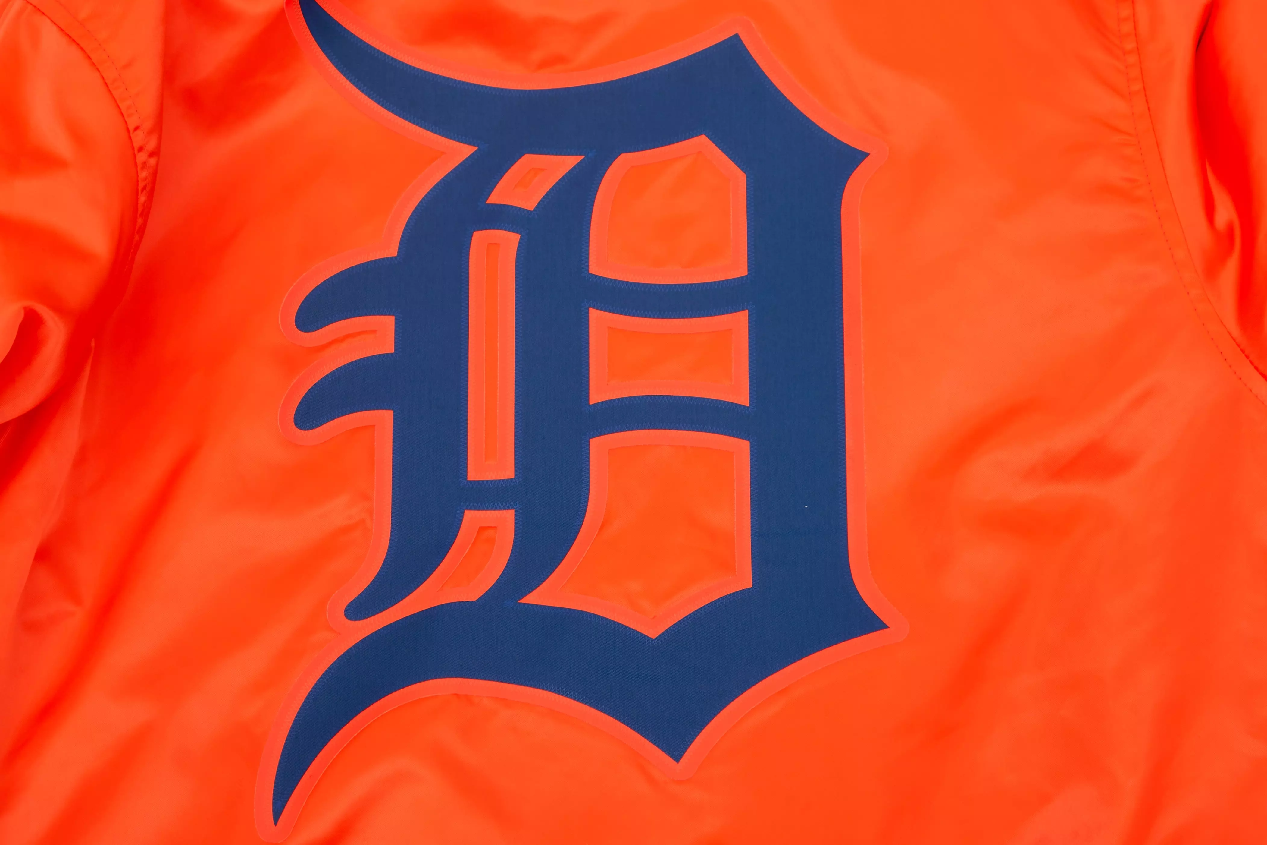 Pro Standard Men's MLB Detroit Tigers Big Logo World Series Satin Jacket - Orange - ORANGE
