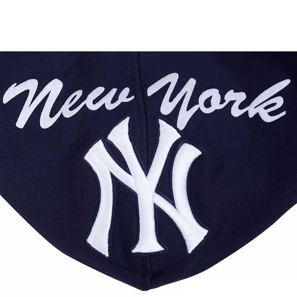 Pro Standard Men's MLB New York Yankees Team Badge Rib Fleece PO Hoodie - Navy - NAVY