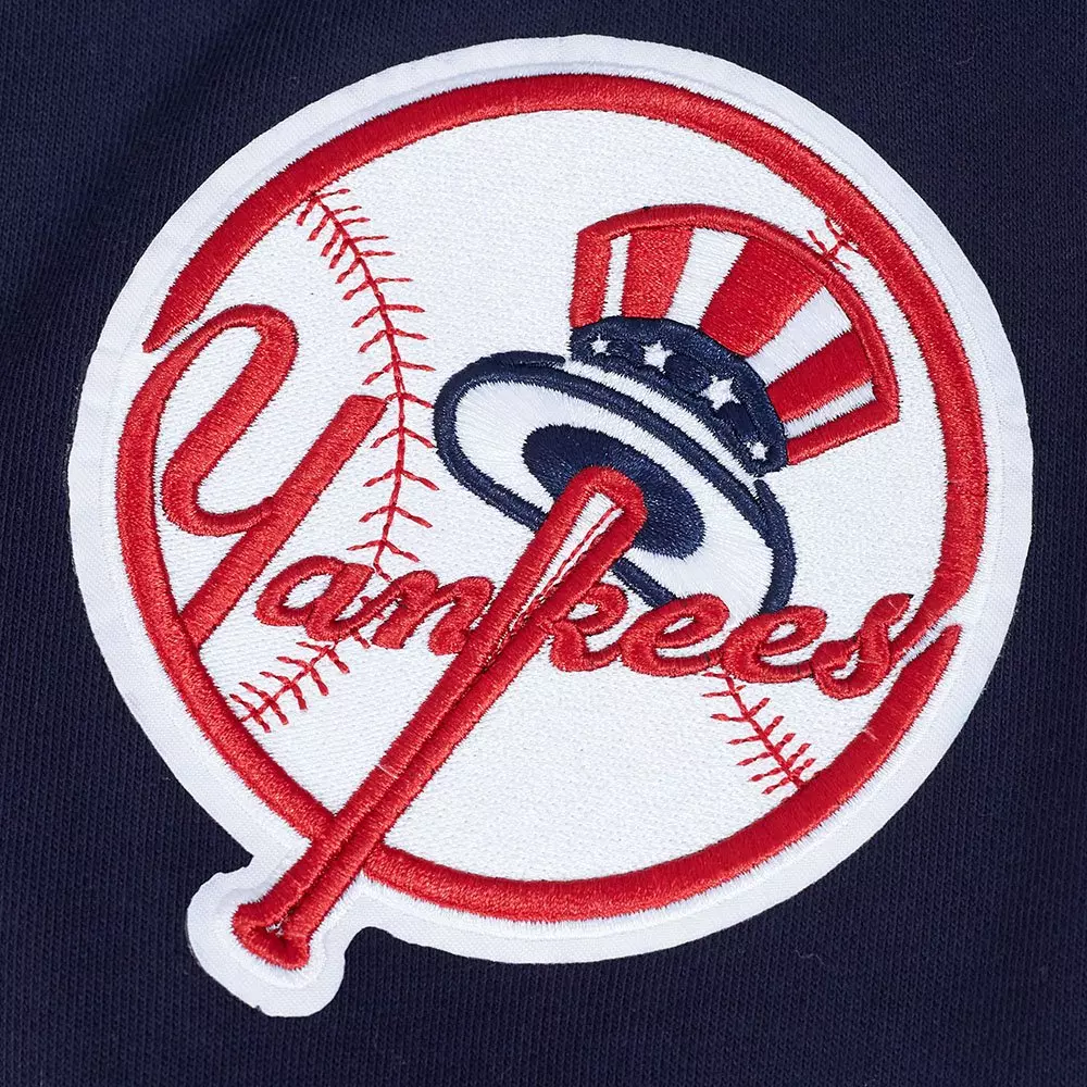 Pro Standard Men's MLB New York Yankees Team Badge Rib Fleece PO Hoodie - Navy - NAVY