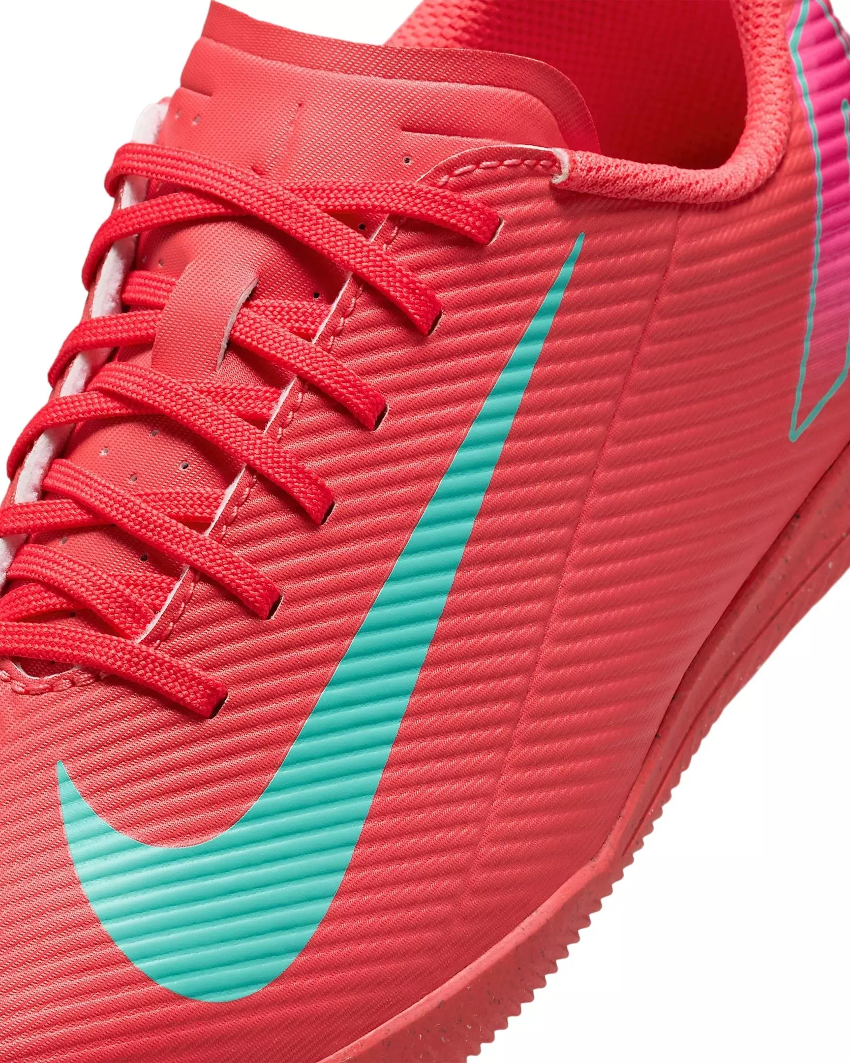Nike Jr. Mercurial Vapor 16 Club IC "Ember Glow/Aurora Green" Grade School Kids' Soccer Shoe - RED/GREEN