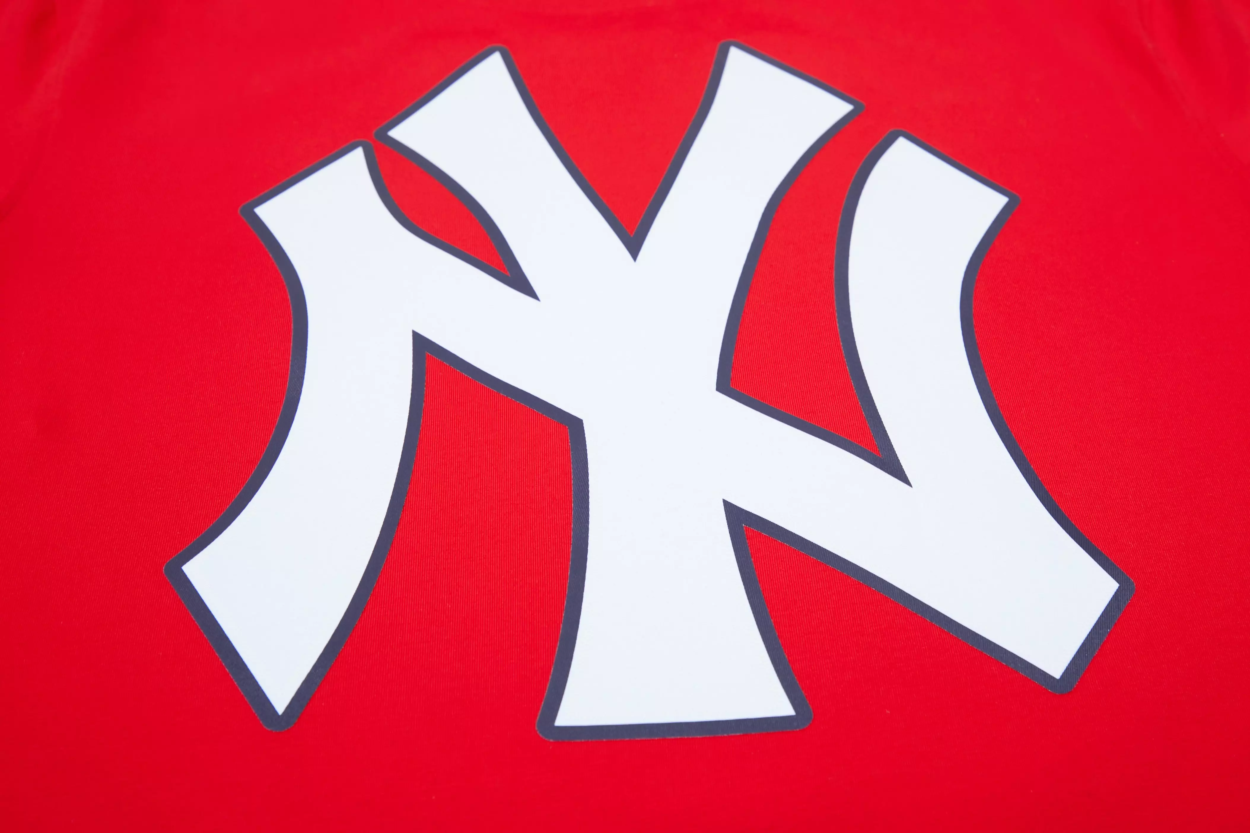 Pro Standard Men's MLB New York Yankees Logo Pro Team Taping Top - Red - RED