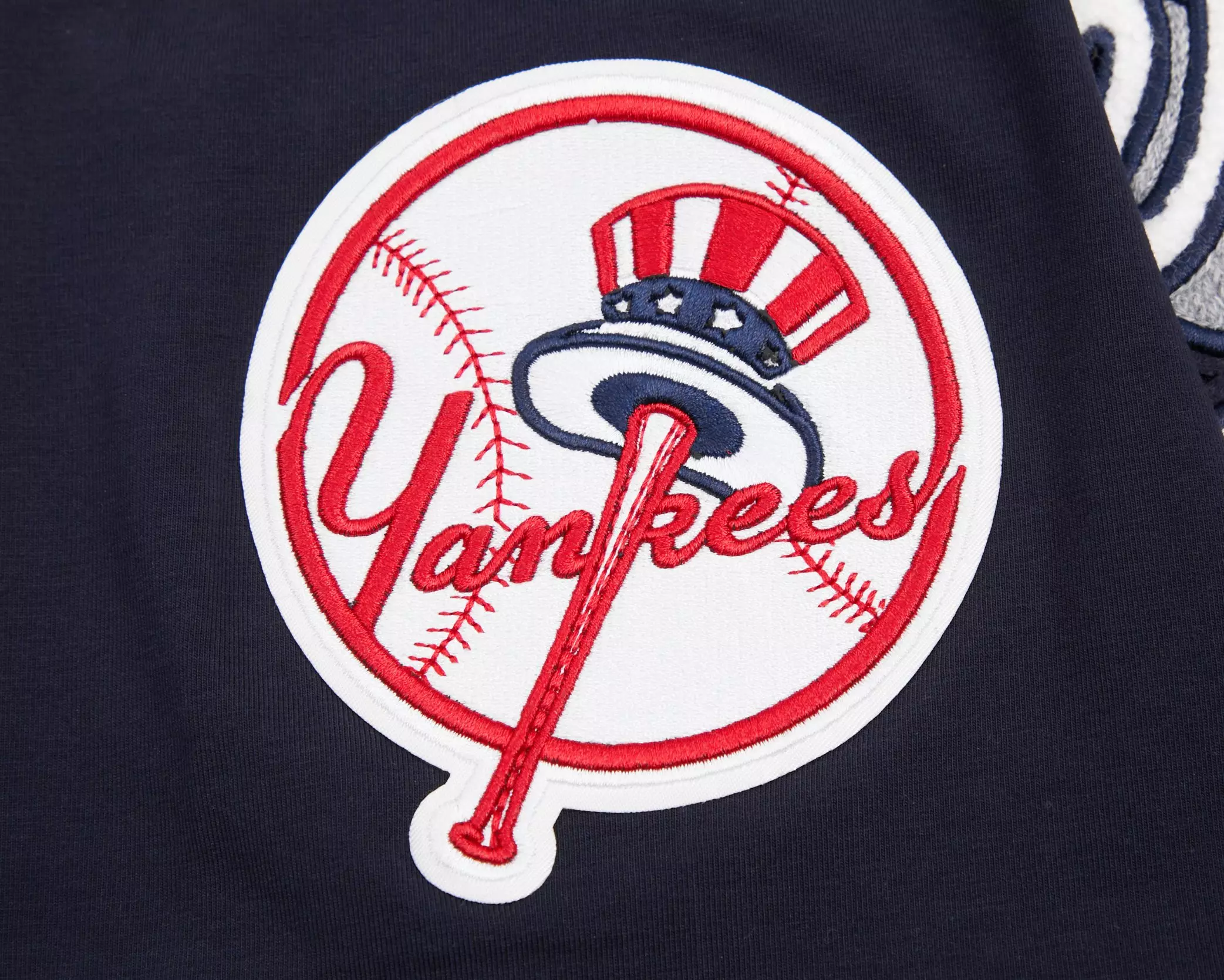 Pro Standard Men's MLB New York Yankees Script Tail Tops - Navy - NAVY