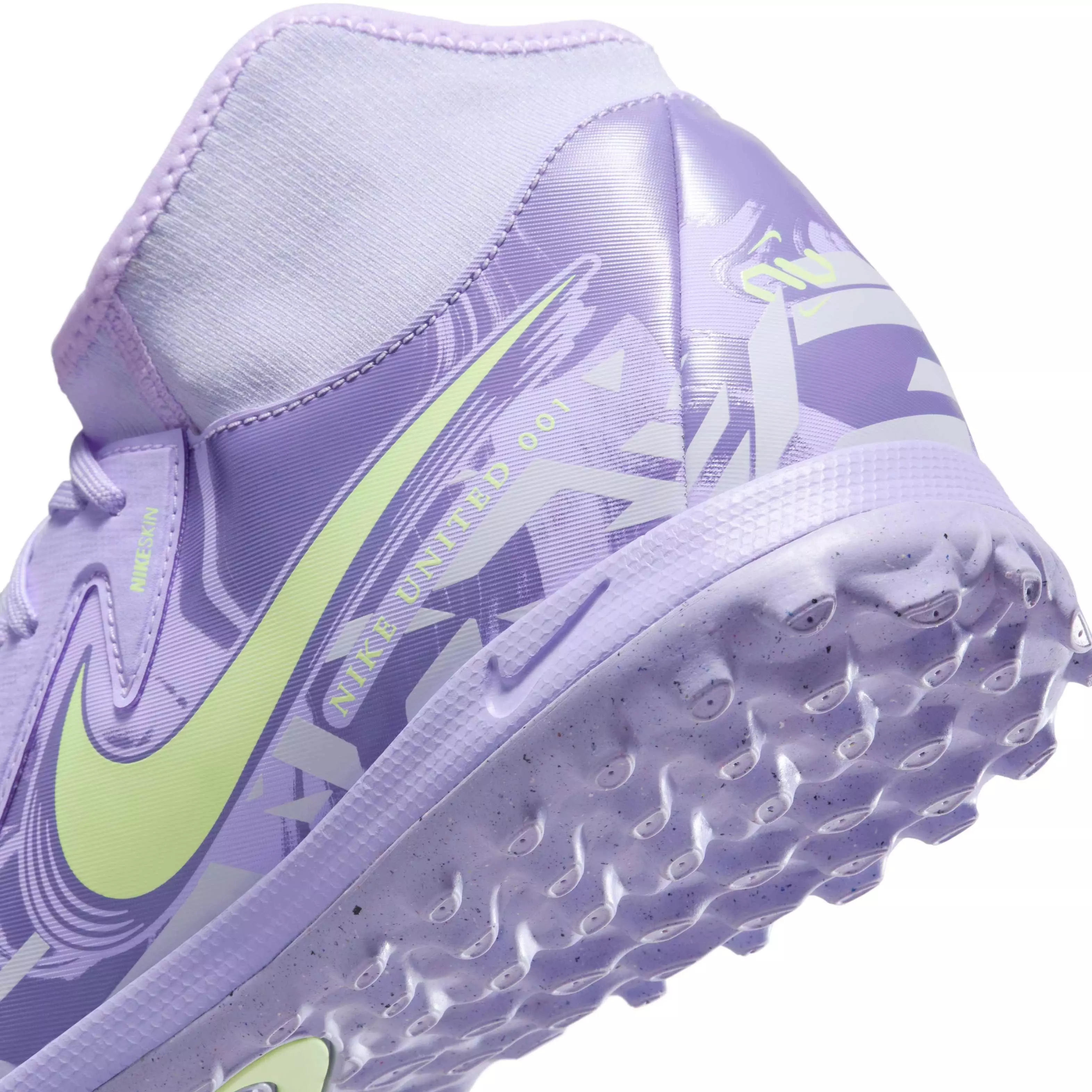 Nike Phantom Luna 2 Academy Turf "Purple Agate/Barely Volt" Men's Soccer Shoe - PURPLE/VOLT
