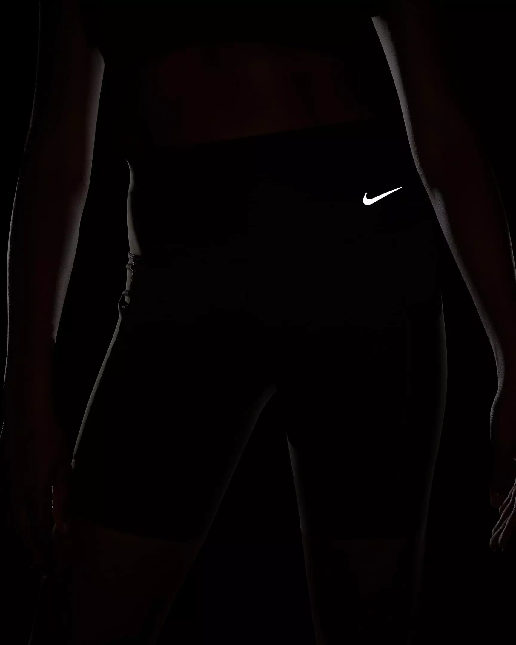 Nike Women's Dri-FIT Unisersa HR 8in Shorts - CARGO KHAKI