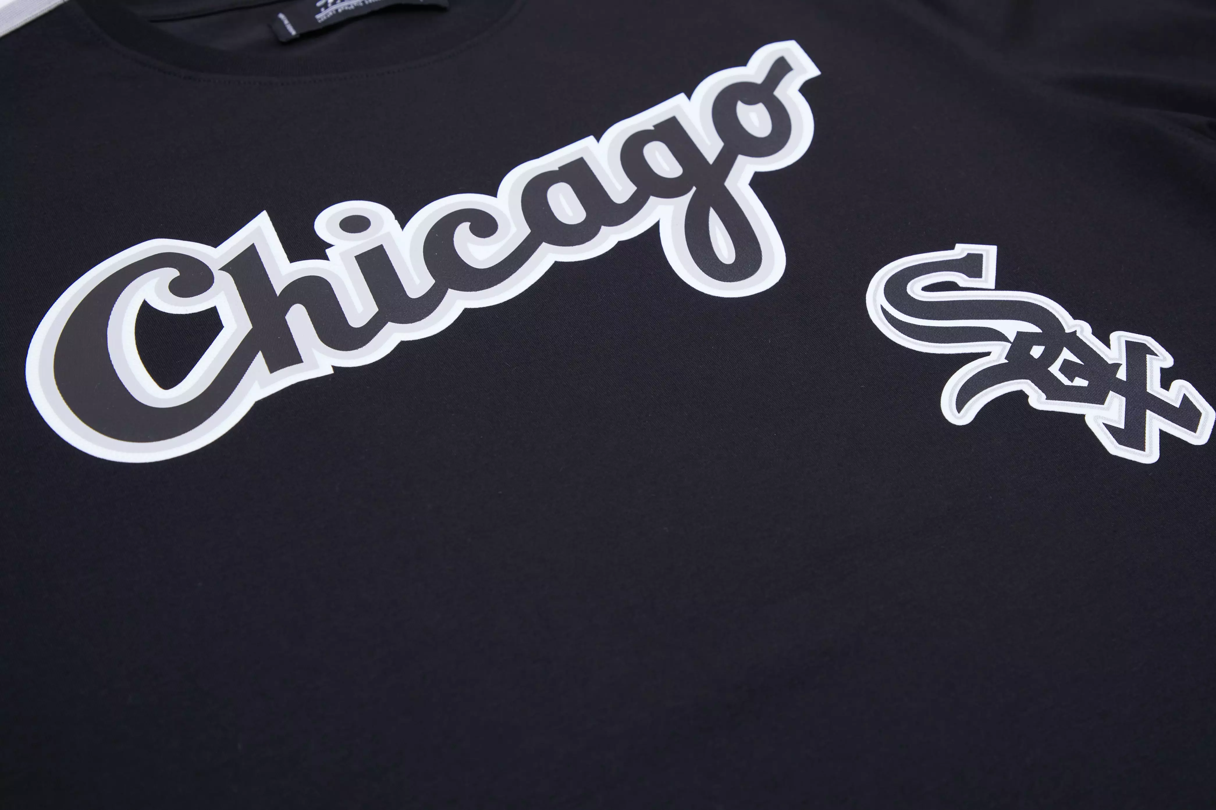 Pro Standard Men's Chicago White Sox Logo Pro Taping Top - Black/Grey - BLACK/GREY