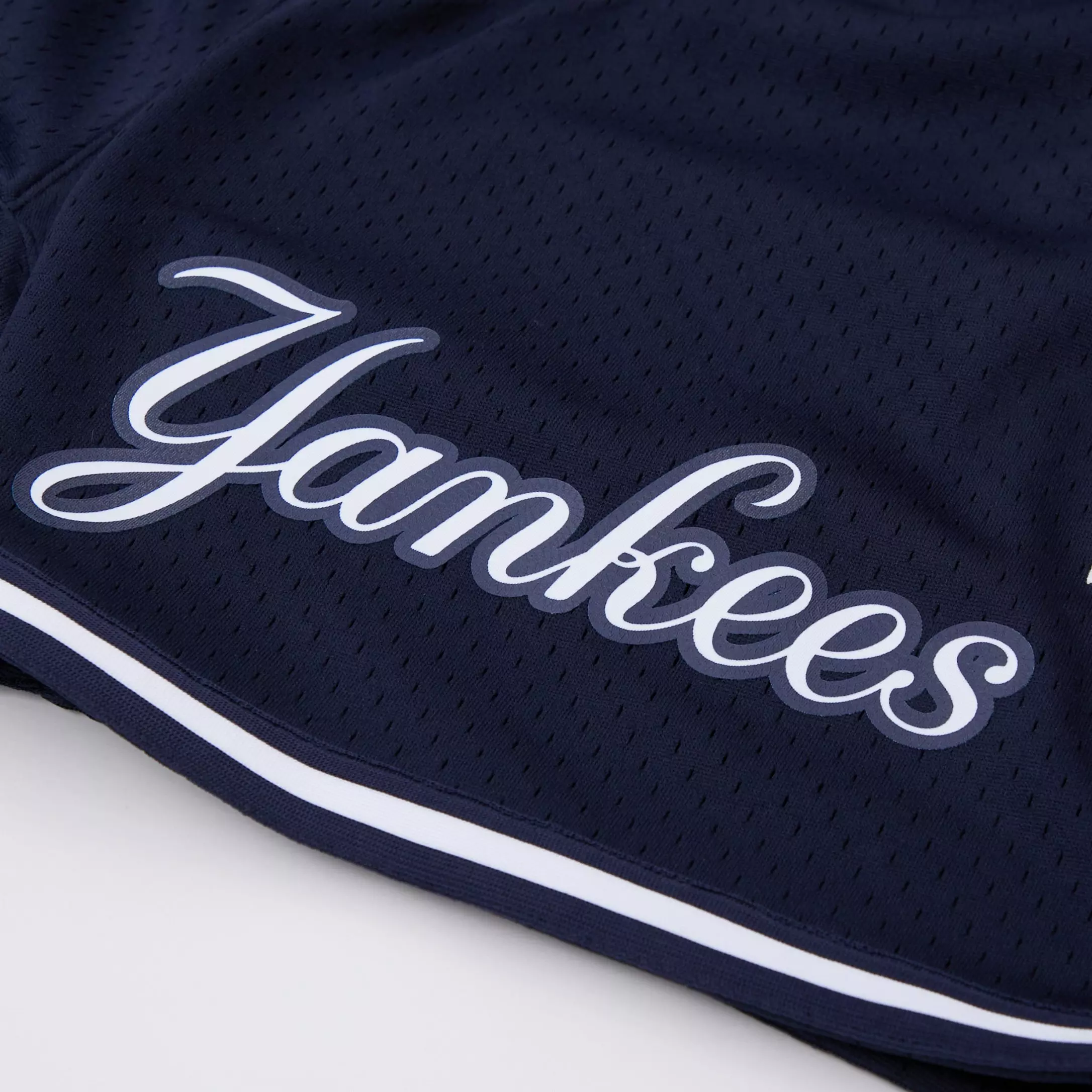 Pro Standard Men's MLB New York Yankees Logo Mesh Short - Navy - NAVY