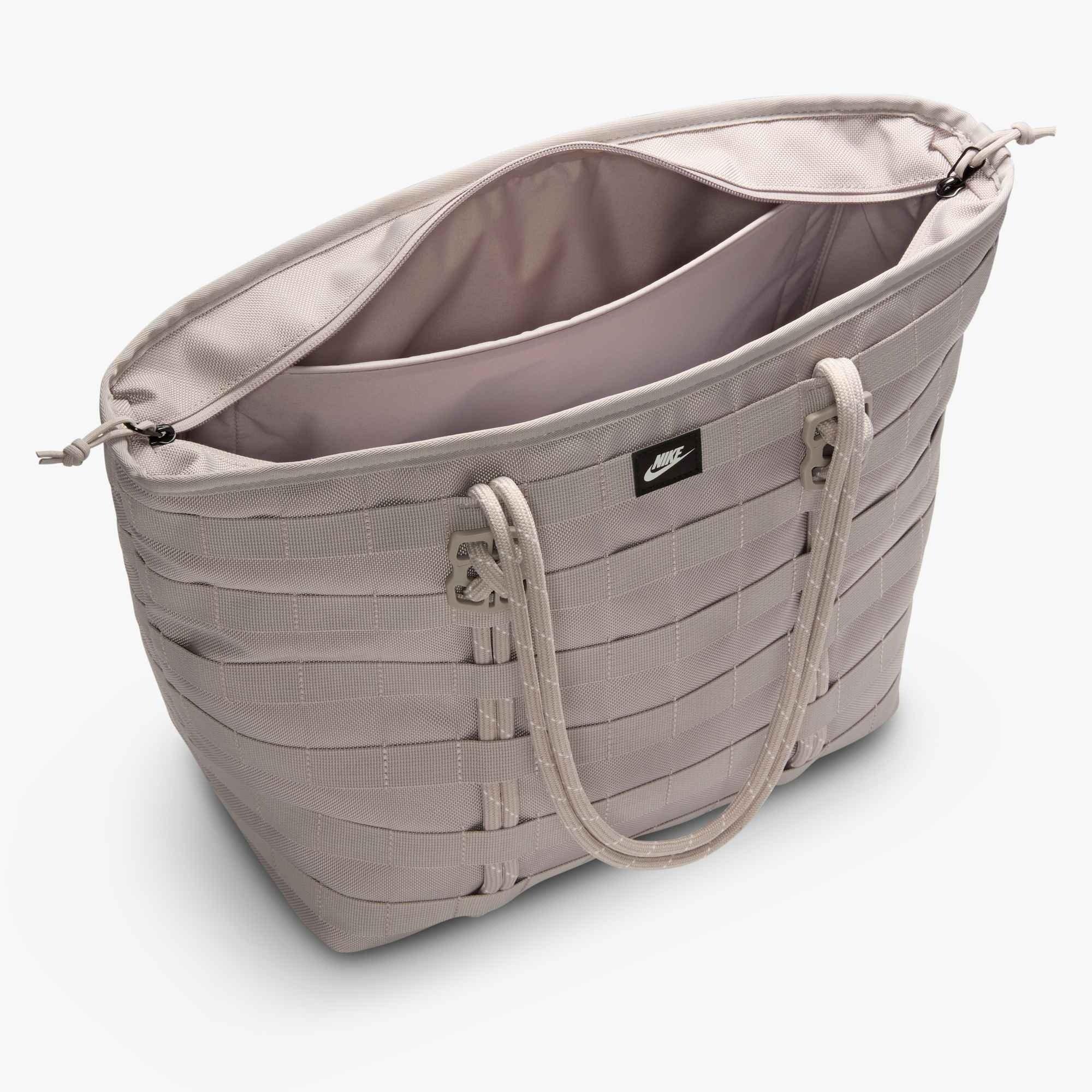 Nike Sportswear RPM Grey Tote Bag (26L)