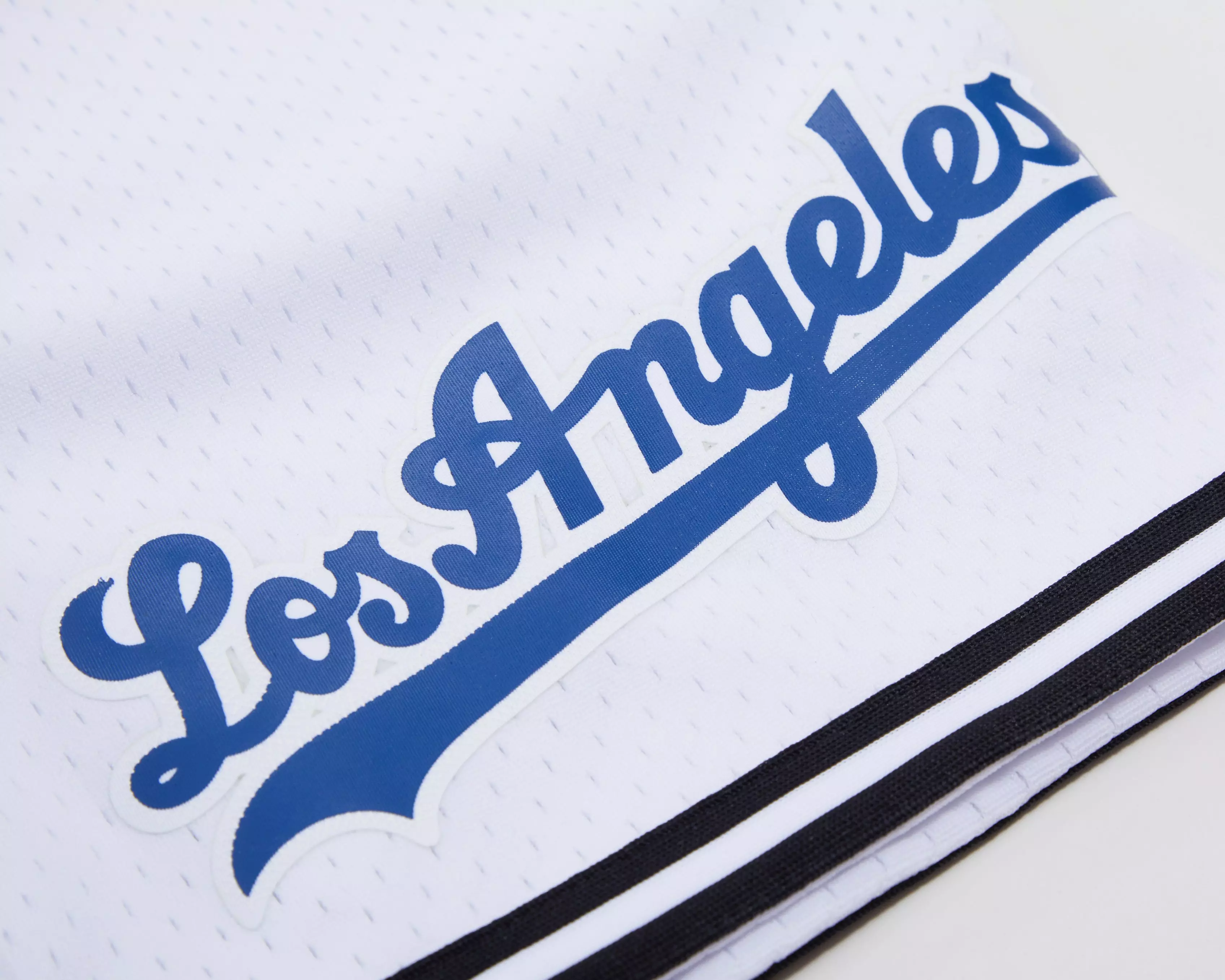 Pro Standard Men's MLB Los Angeles Dodgers Logo Mesh Short - White - WHITE
