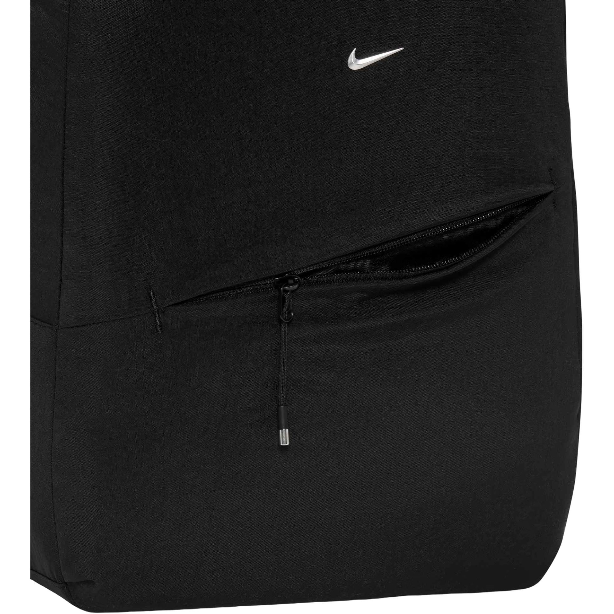 【Nike】Aura Backpack (24 L) - Black: Gun l / NIKE Faux Fur Mini Backpack (6L) FZ1328 010 - Shiekh