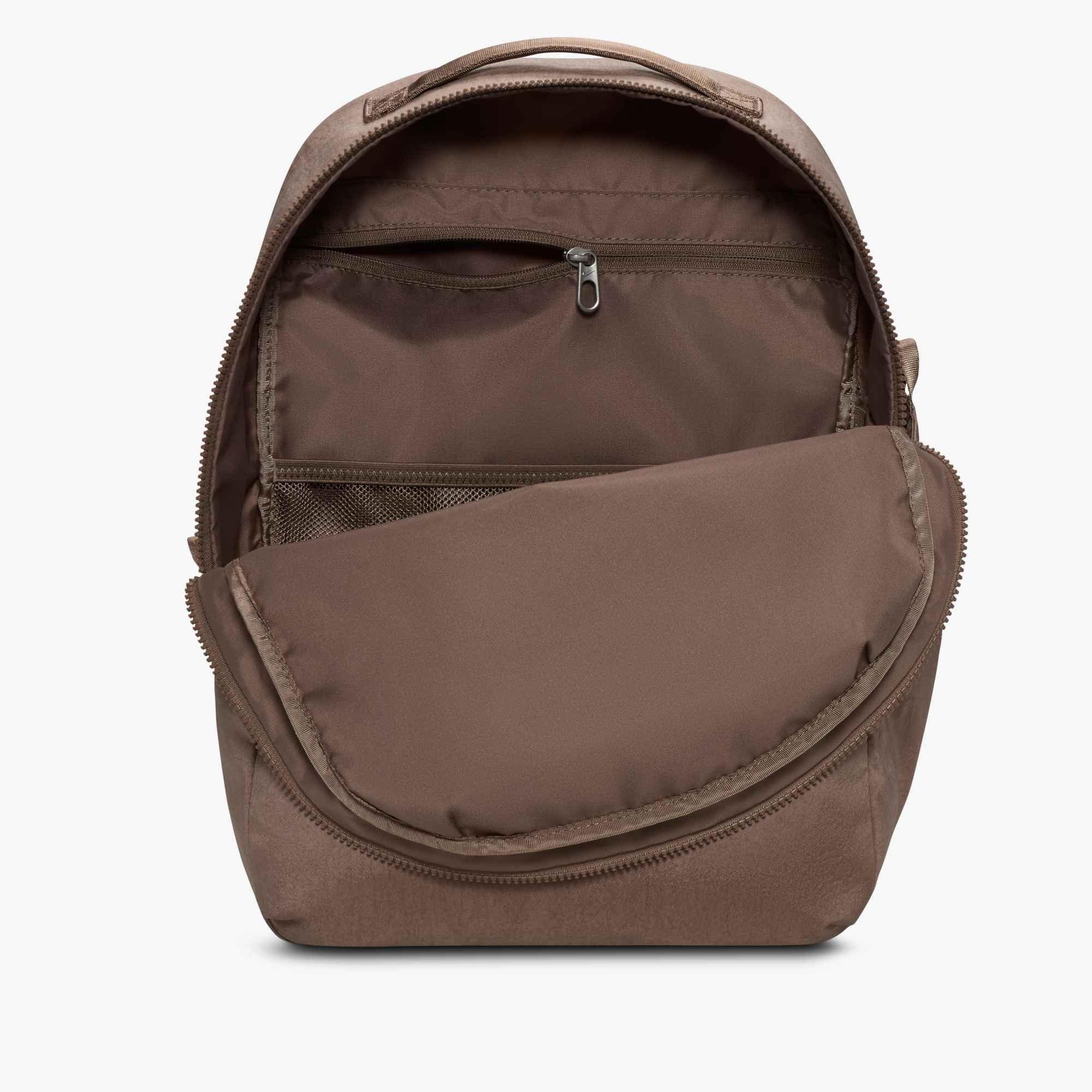 Nike Aura​ 24L Brown Backpack