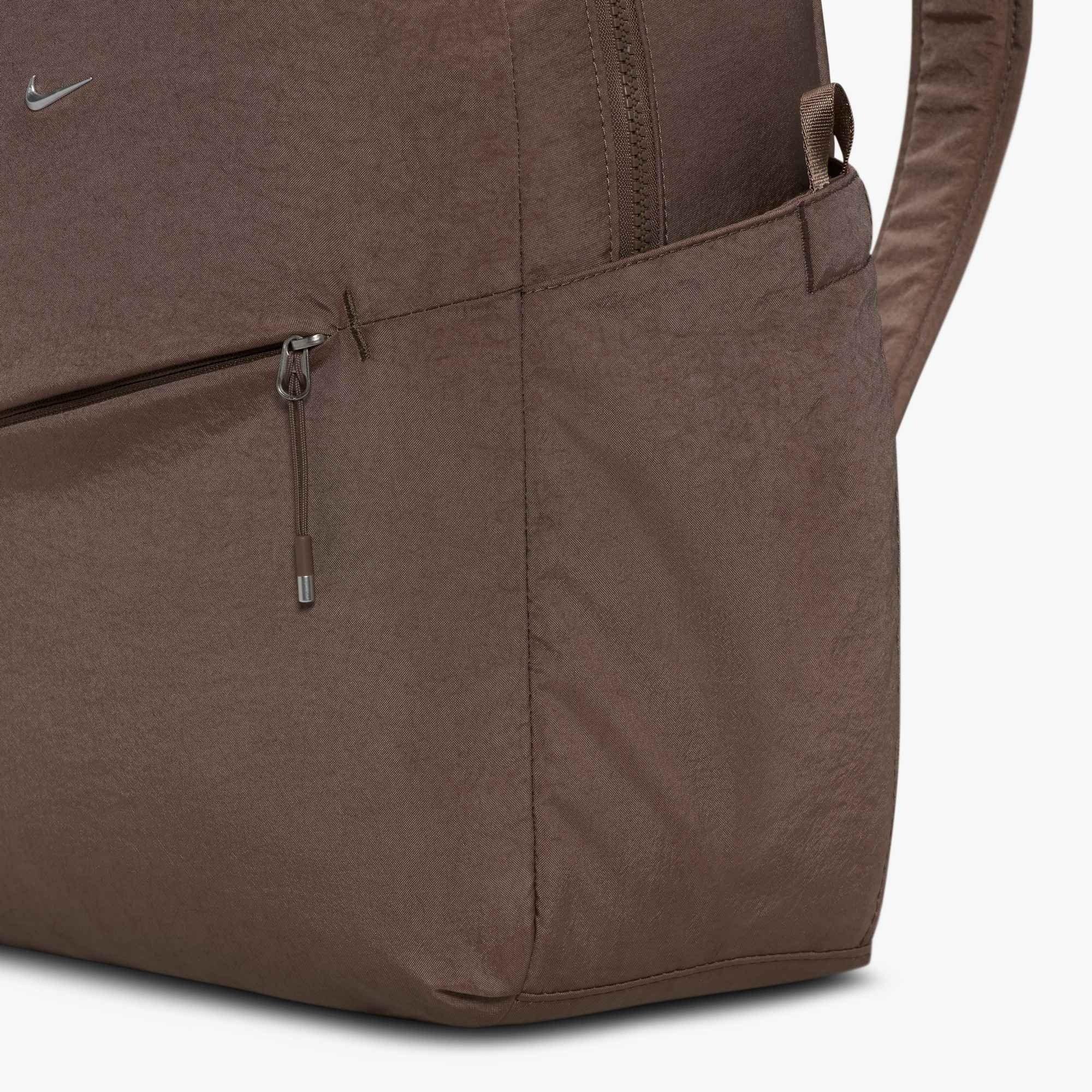 Nike Aura​ 24L Brown Backpack