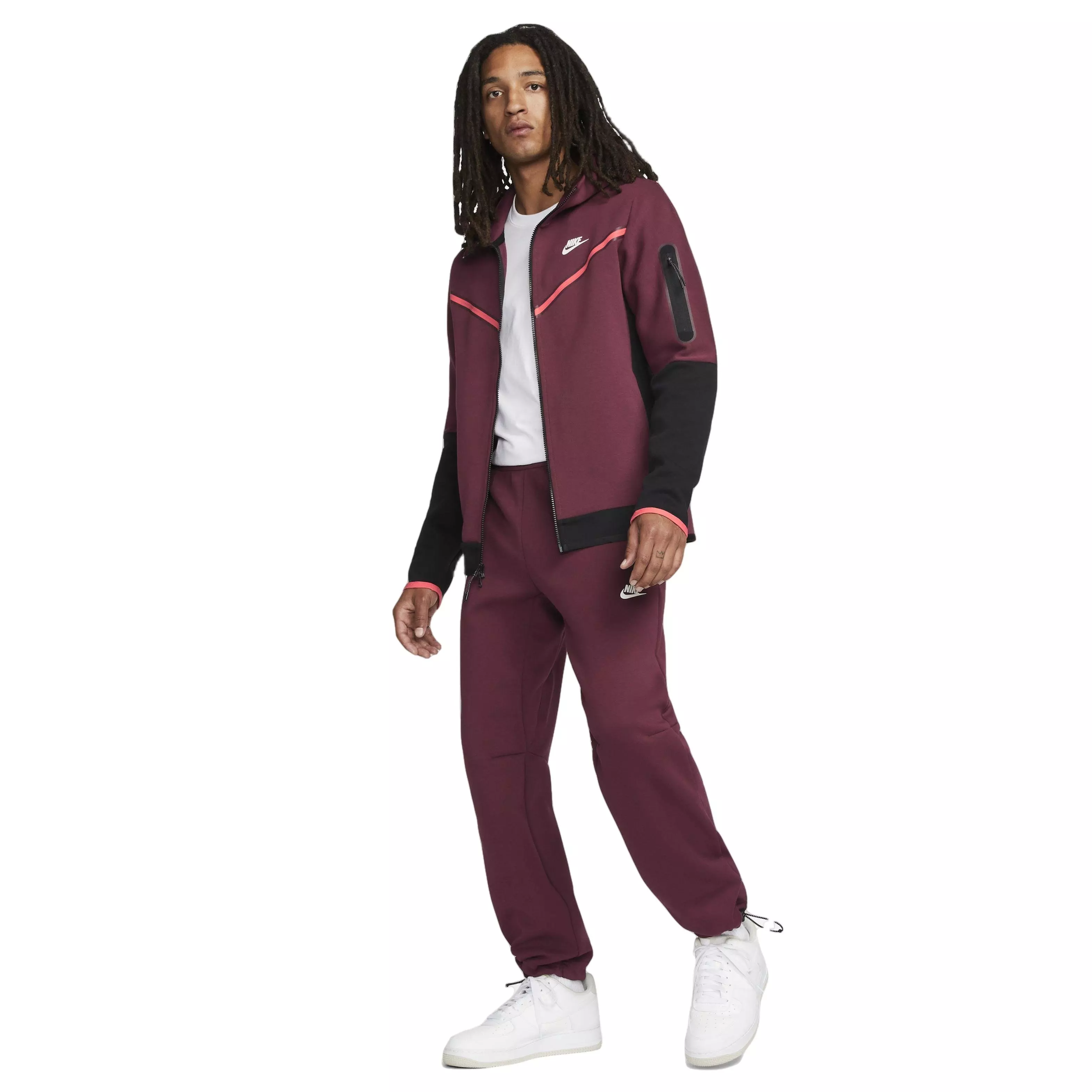 Nike Men's Sportswear Straight Leg Tech Fleece Bungee Pants - MAROON