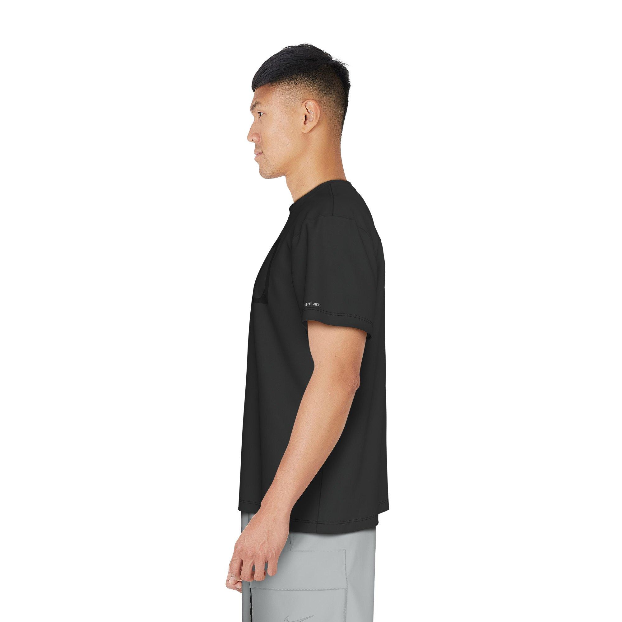 Nike Swim Men's Short Sleeve Hydroguard Tek Pocket Tee - BLACK Thumbnail View 3