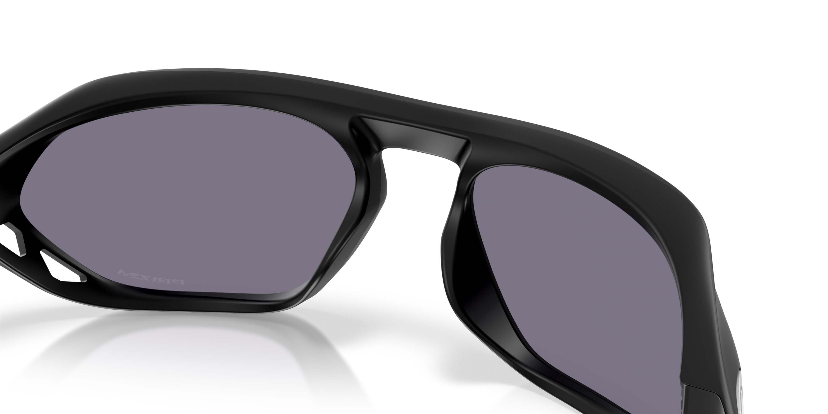 Oakley Cage Jacket Prizm Grey Sunglasses - Matte Black - BLACK/GREY