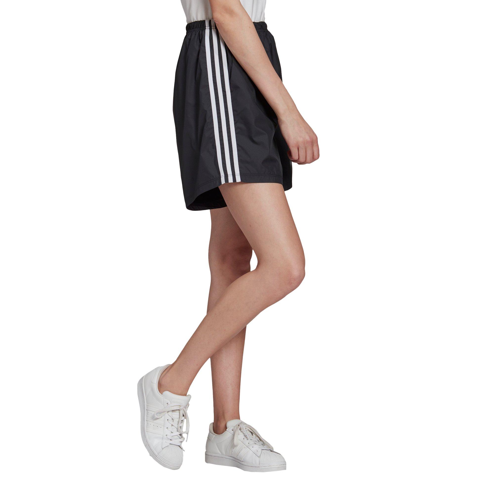adidas Originals Women\'s Adicolor Classics Ripstop Shorts-Black - Hibbett |  City Gear