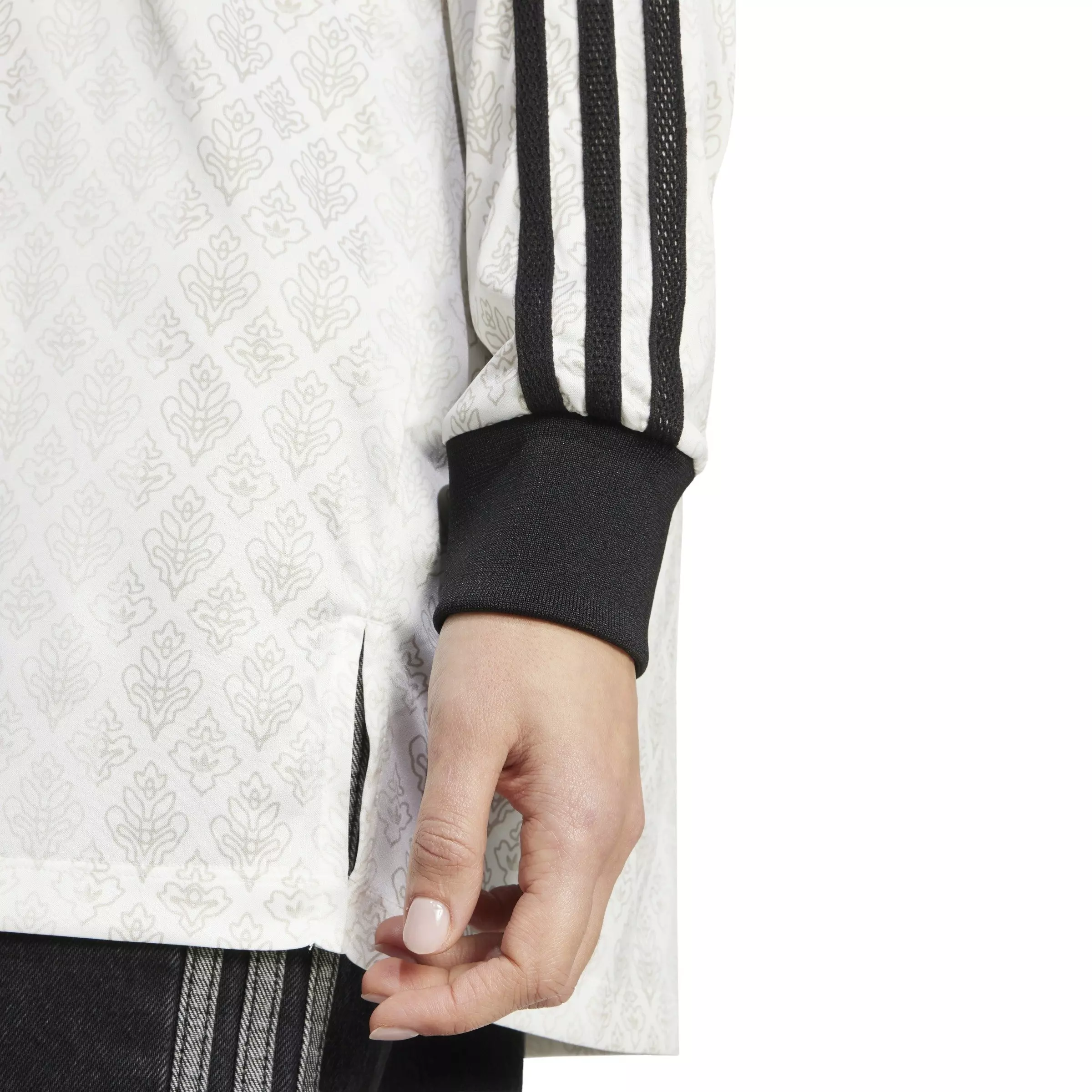 adidas Originals Women's Retro Sports Cricket-Inspired Long Sleeve Jersey -Off White - OFF-WHITE