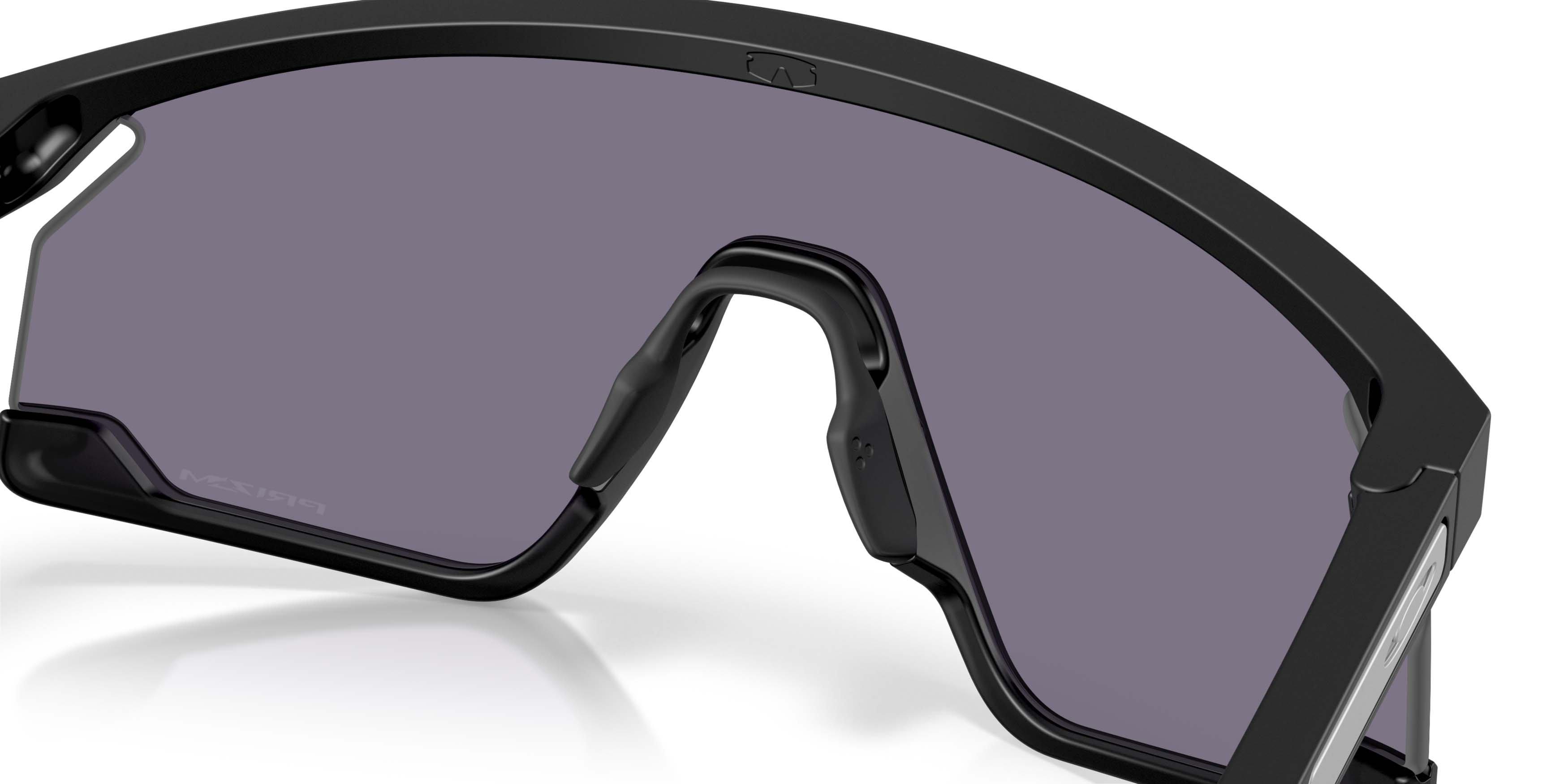 Oakley BXTR Prizm Grey Sunglasses - Matte Black - BLACK/GREY
