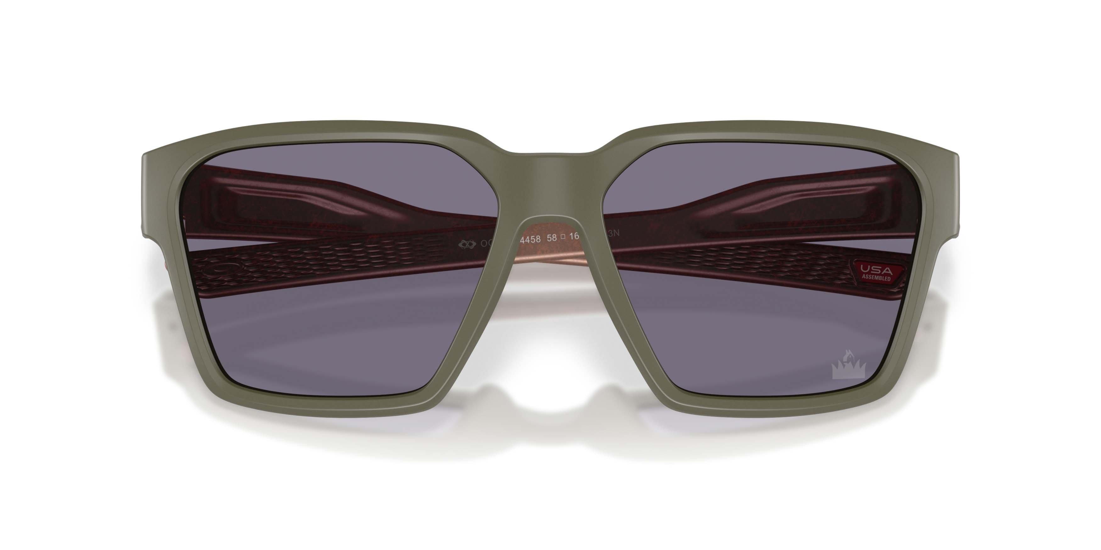 Oakley Briza Prizm Grey Sunglasses - Matte Black - GREEN/GREY