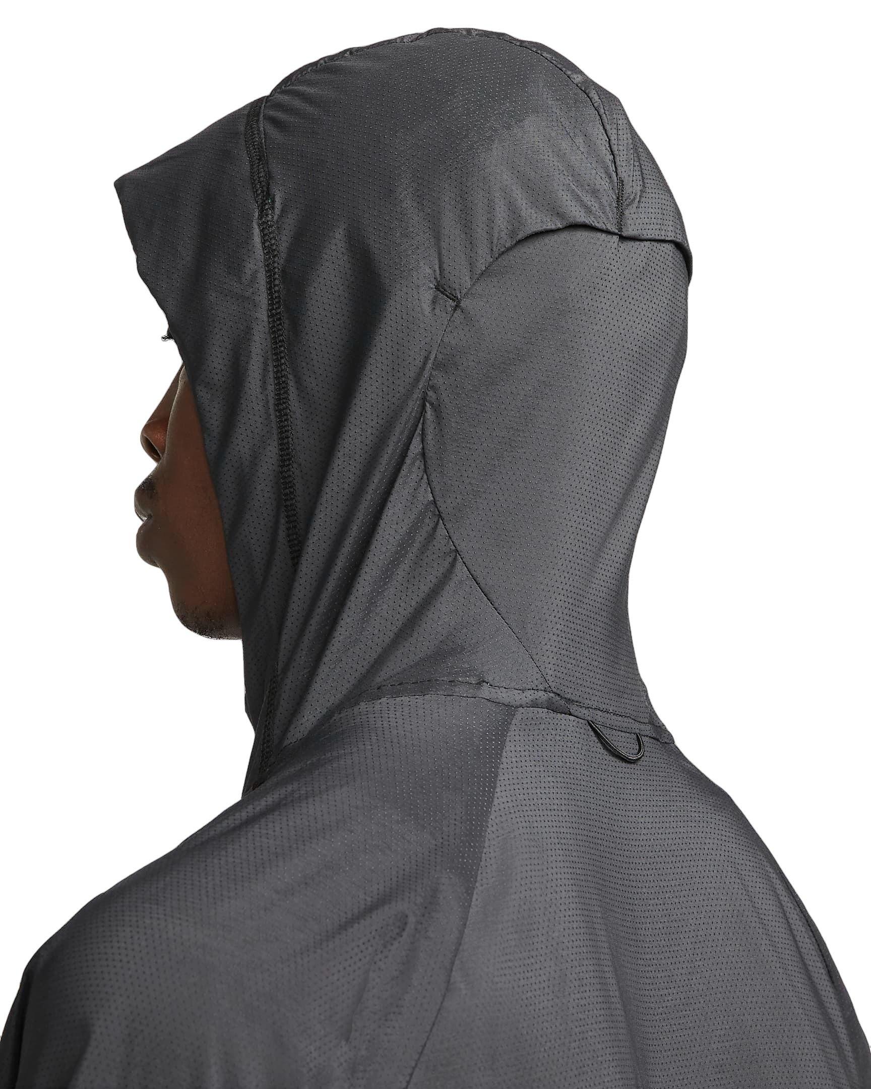 Nike Men's Windrunner DYE Running Jacket - BLACK Thumbnail View 4