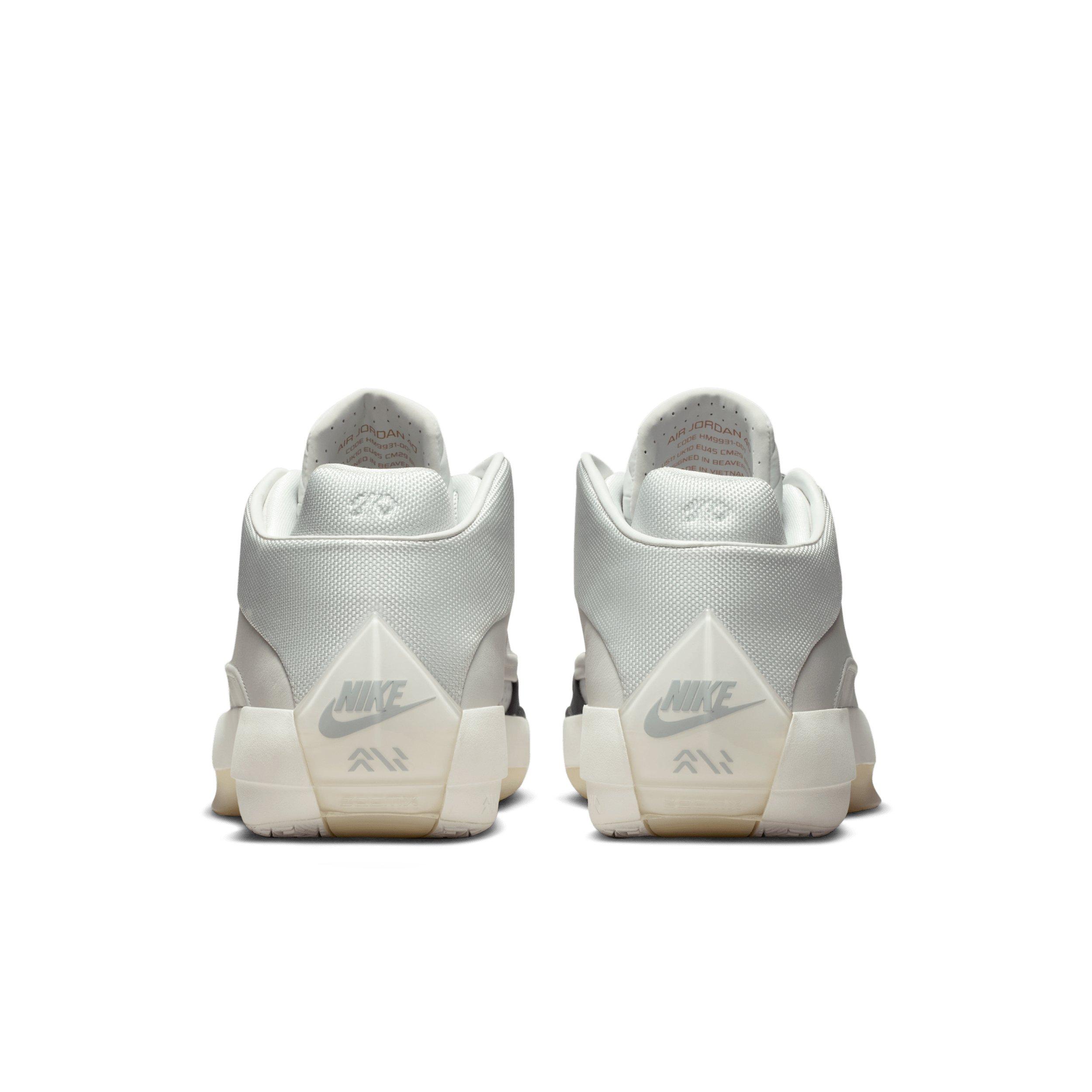 Jordan 40 "Photon Dust/Flint Grey/Wolf Grey" Men's Basketball Shoe - DUST/GREY/GREY Thumbnail View 5