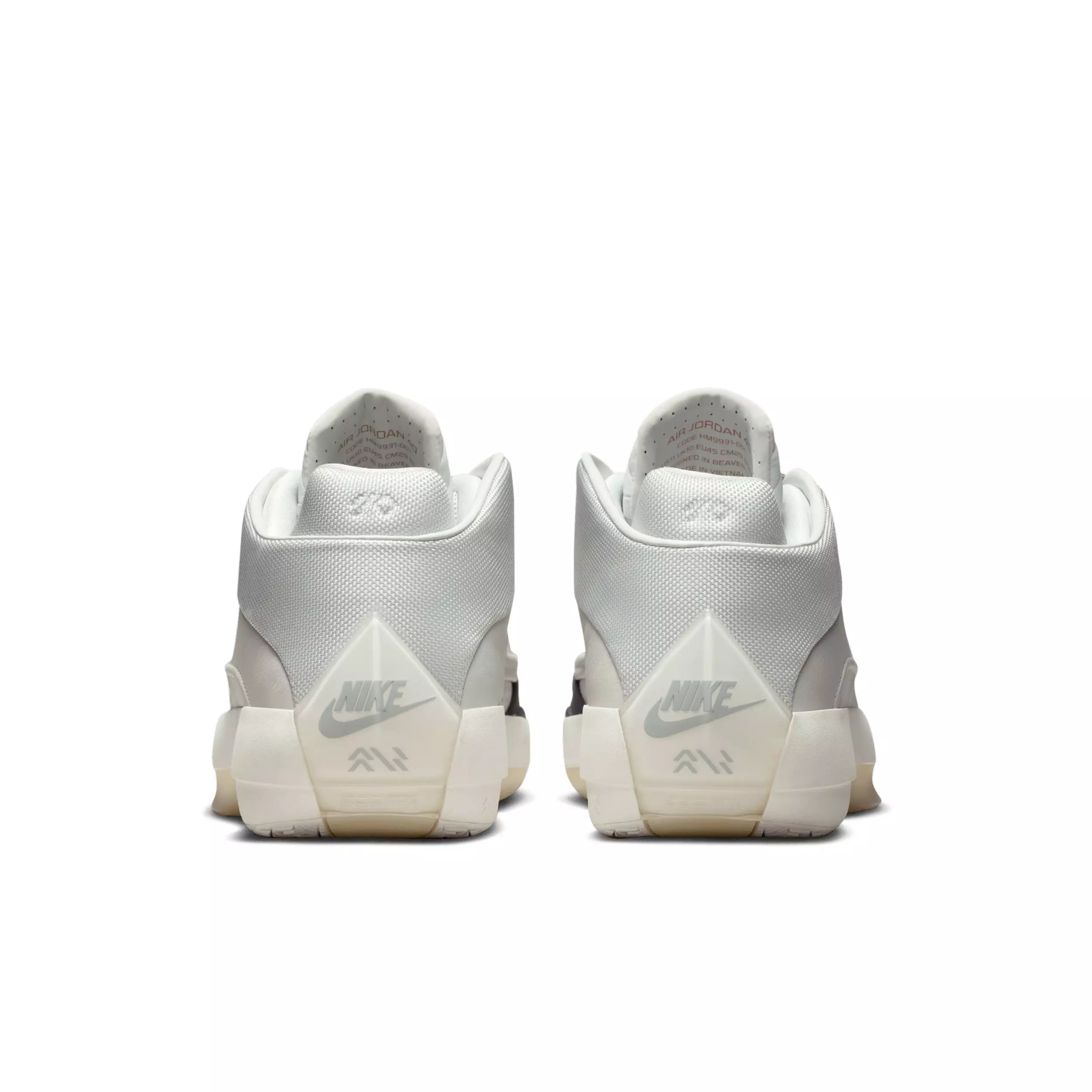 Jordan 40 "Photon Dust/Flint Grey/Wolf Grey" Men's Basketball Shoe - DUST/GREY/GREY