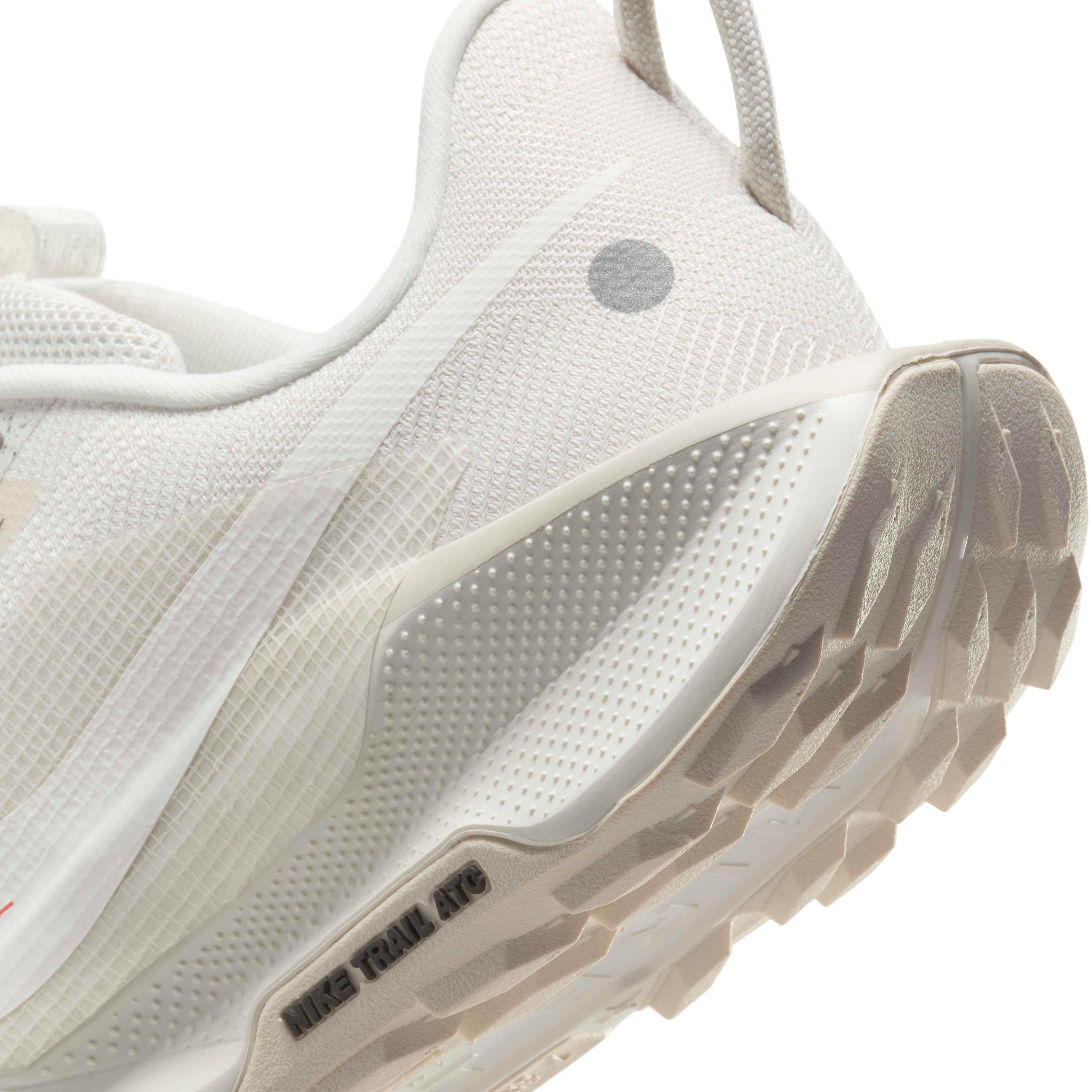 Nike Pegasus Trail 5 "Phantom/Picante Red/Black/Sail" Women's Trail Running Shoe - PHANTOM/RED/BLACK/SAIL Thumbnail View 8