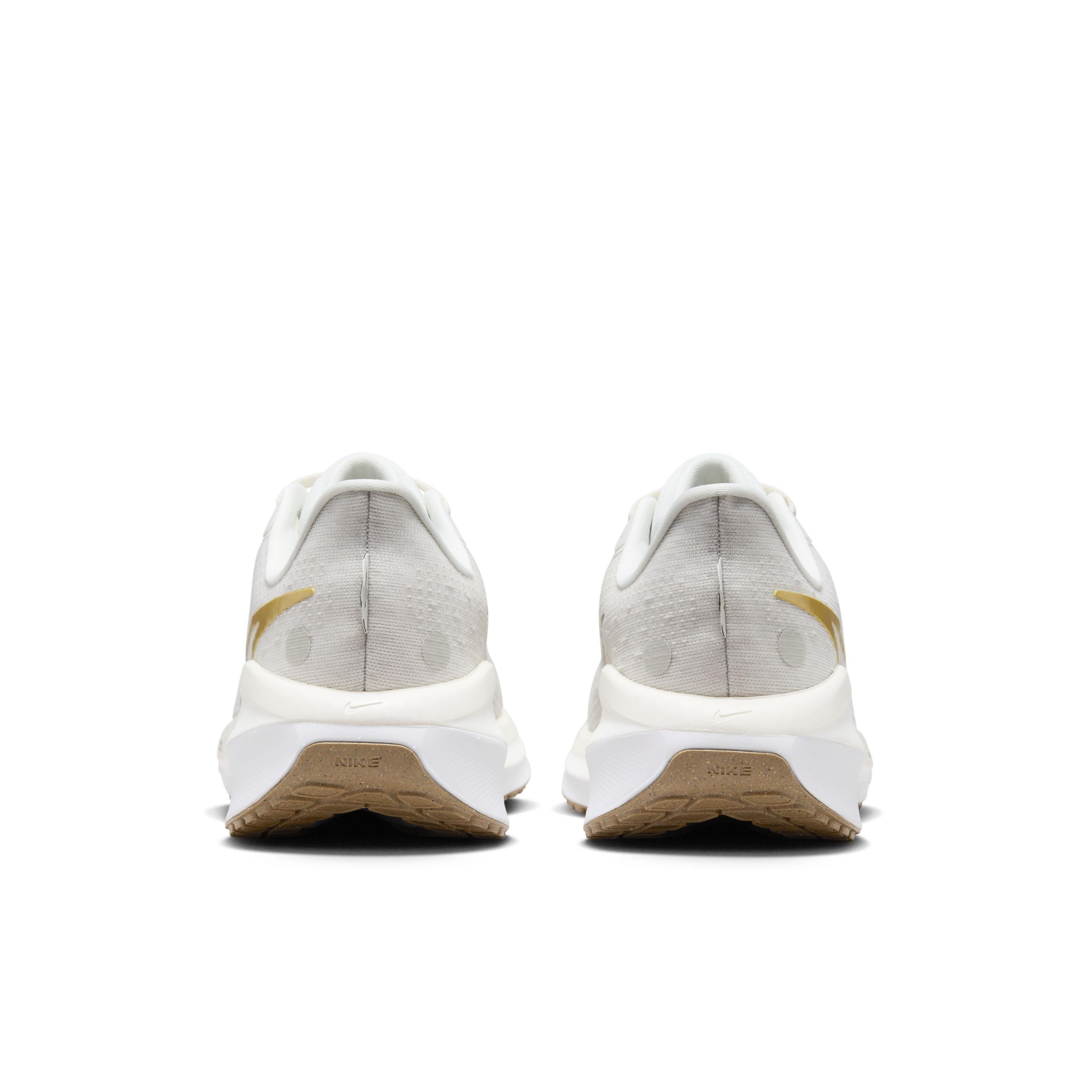 Nike Vomero 17 