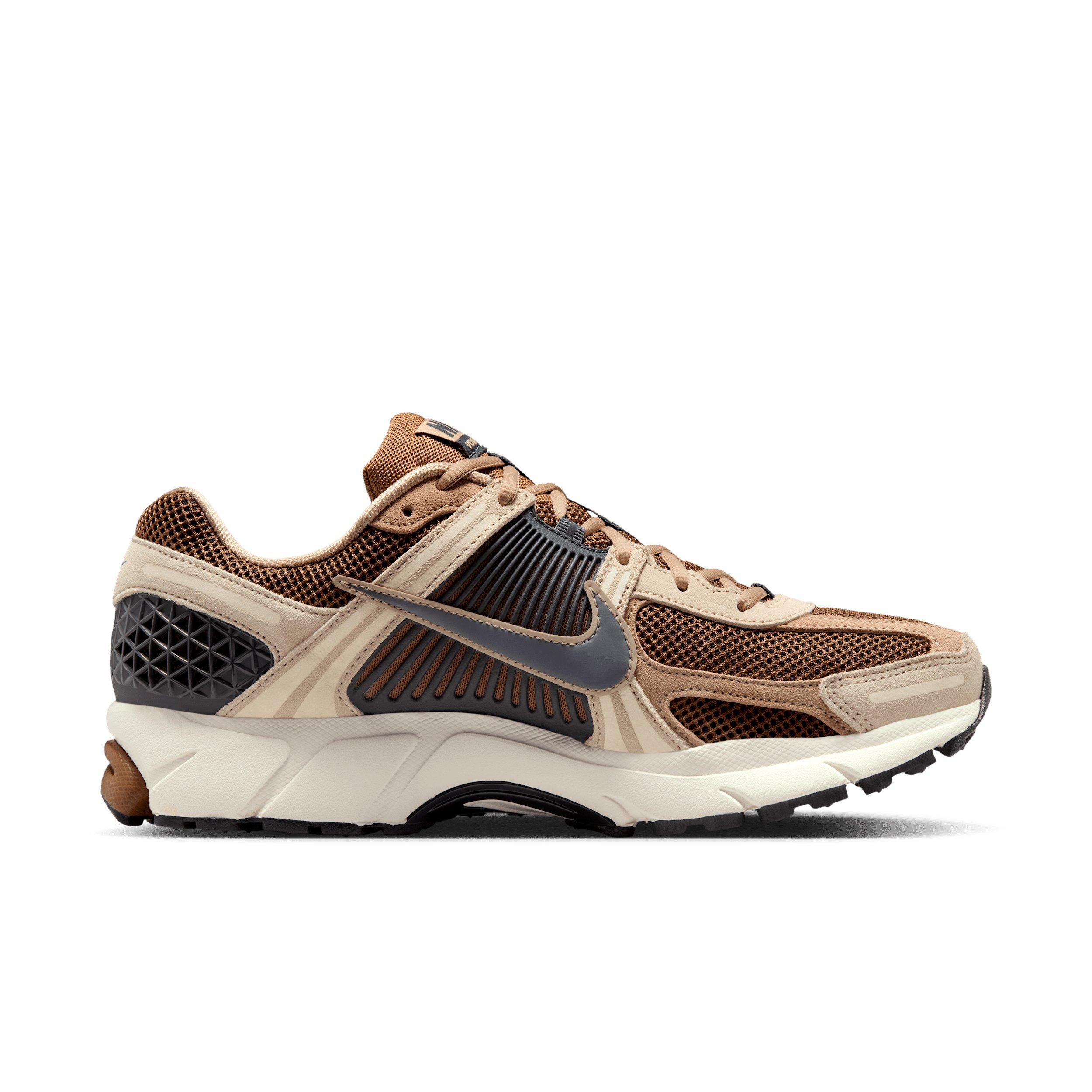 Nike Zoom Vomero 5 "Light British Tan/British Khaki/Linen/Dark Smoke Grey" Men's Shoe - LT TAN/KHAKI/LINEN/DK GREY Thumbnail View 1