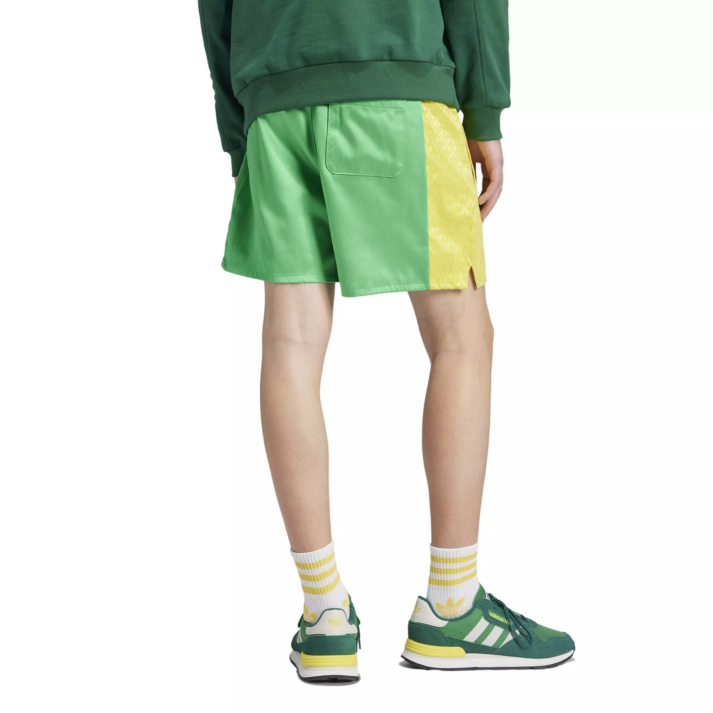 adidas Originals Men's Q2 Monogram Shorts -Green - GREEN