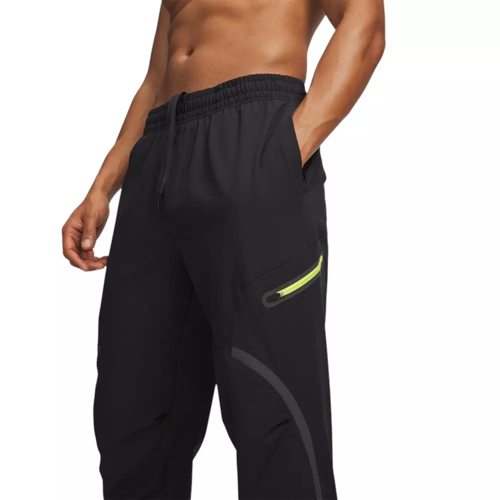 Under Armour Men's Unstoppable Cargo Pants - Black/Orange - BLACK/ORANGE