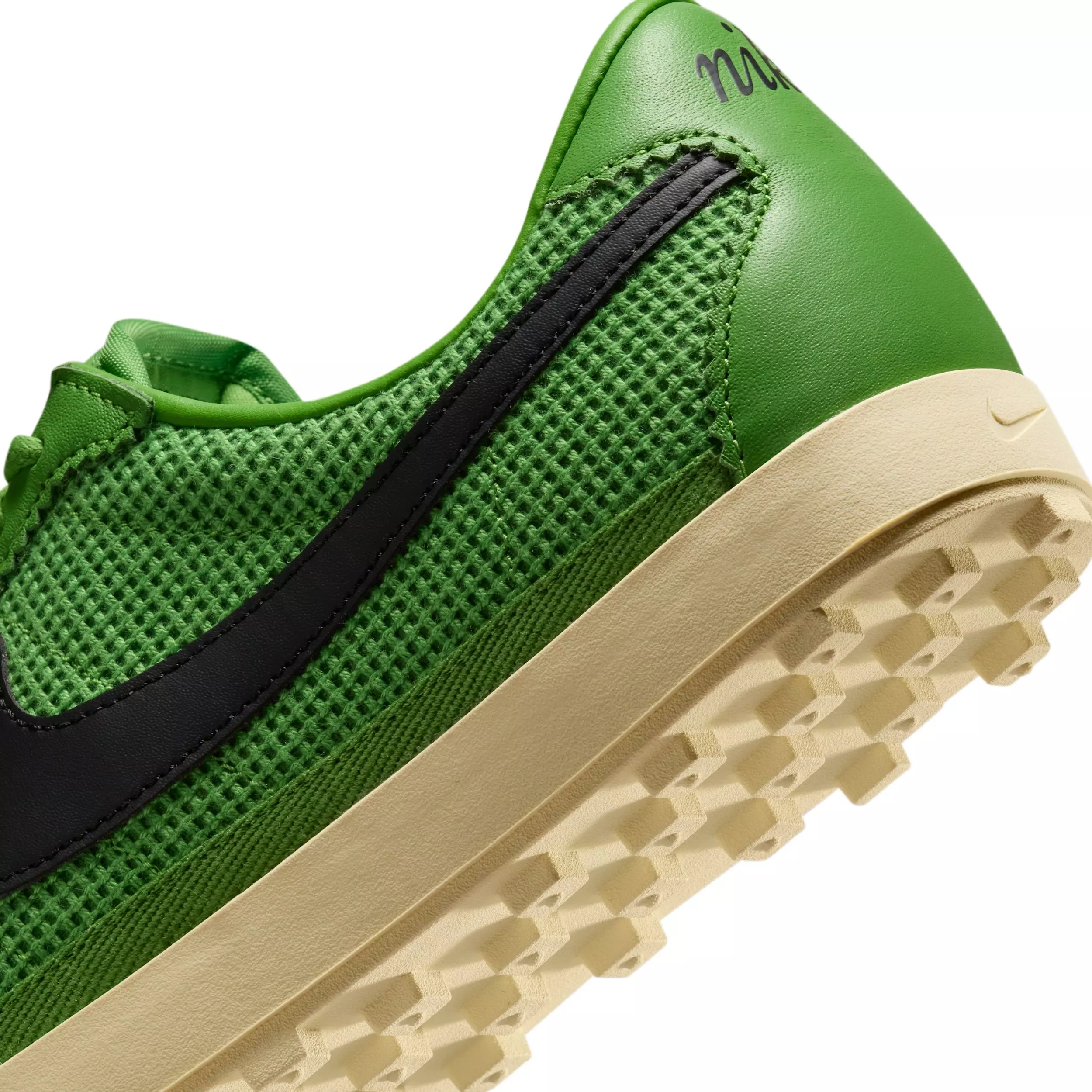 Nike Astrograbber Textile "Chlorophyll/Muslin/Black" Women's Shoe - CHLOROPHYLL/MUSLIN/BLACK