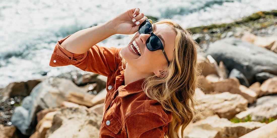 Blenders Palmy Miss Shady Sunglasses - BLACK Thumbnail View 5