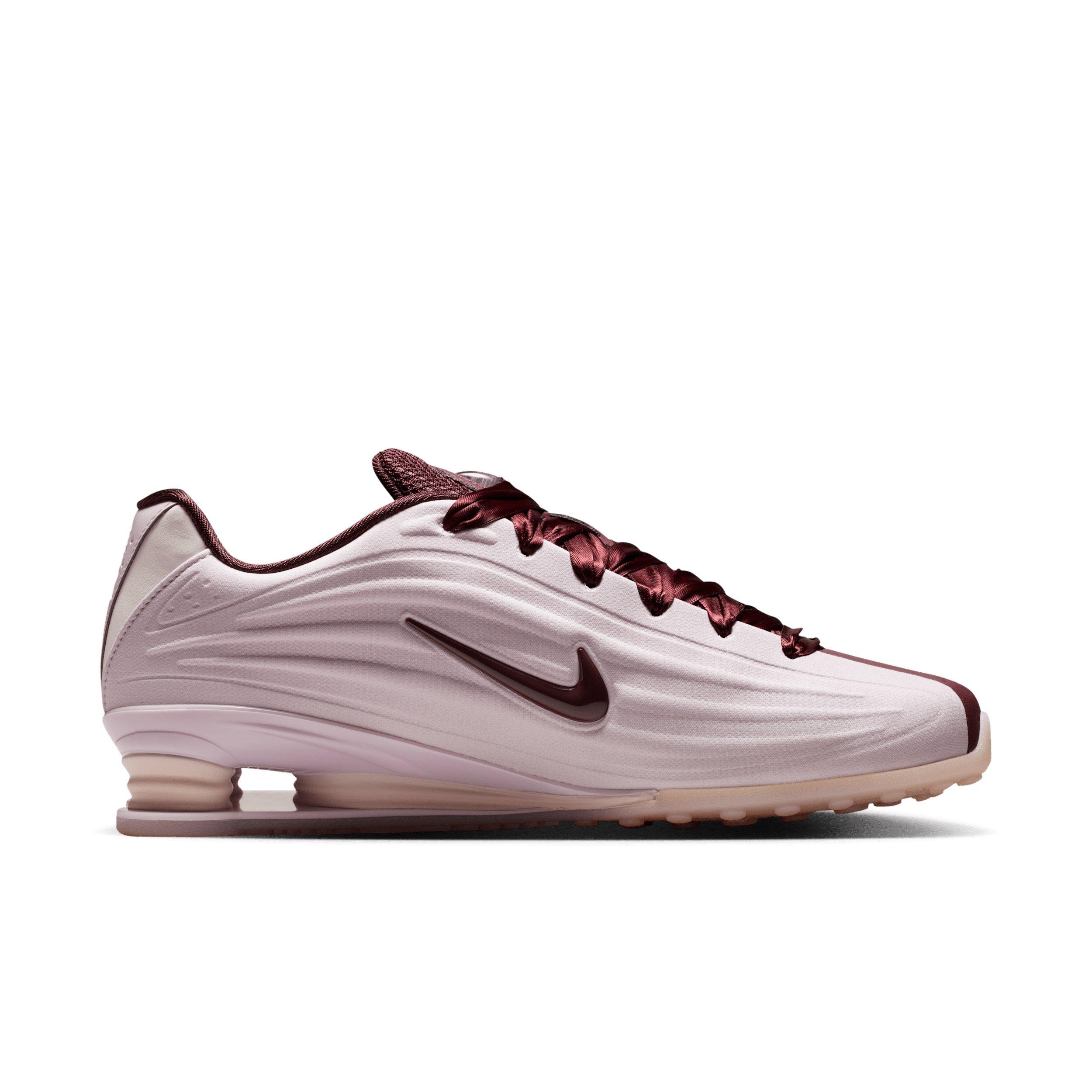 Nike Shox Z SE Women's Particle Rose Shoe | Hibbett