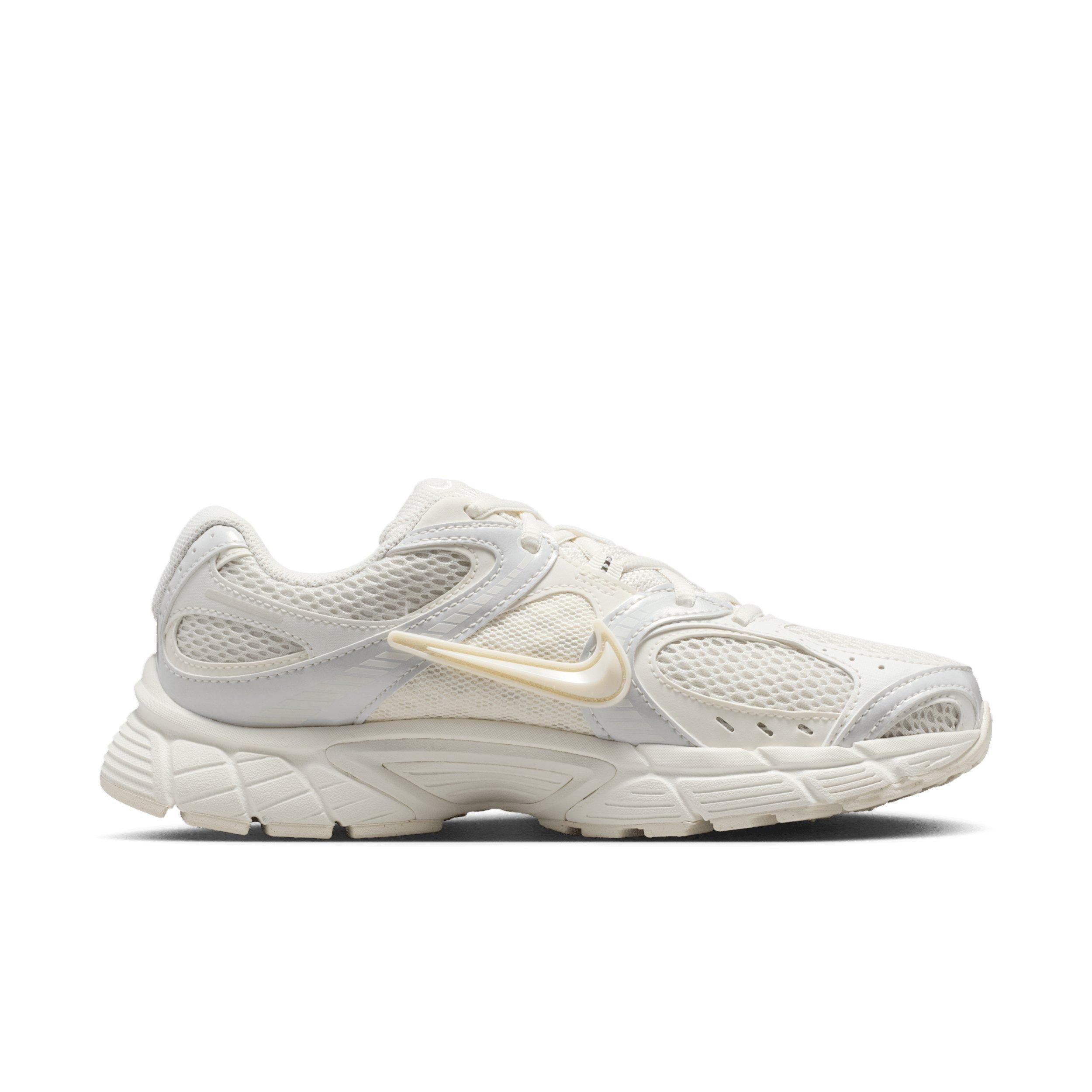 Nike V5 RNR "Phantom/Sail/Metallic Summit White/Phantom" Women's Shoe - PHANTOM/SAIL/WHITE/PHANTOM Thumbnail View 1