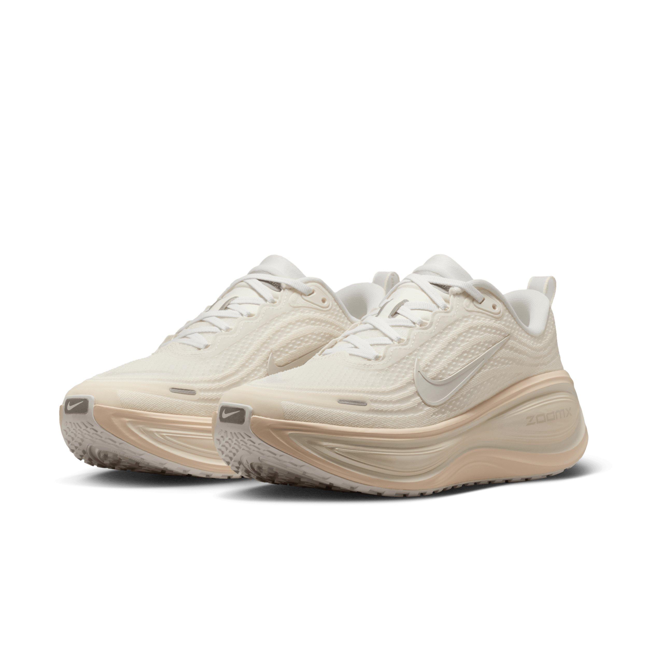 Nike Vomero Plus "Summit White/Phantom/Pure Platinum/Chalk" Women's Running Shoe - WHITE/PHANTOM/PLATINUM/CHALK Thumbnail View 3
