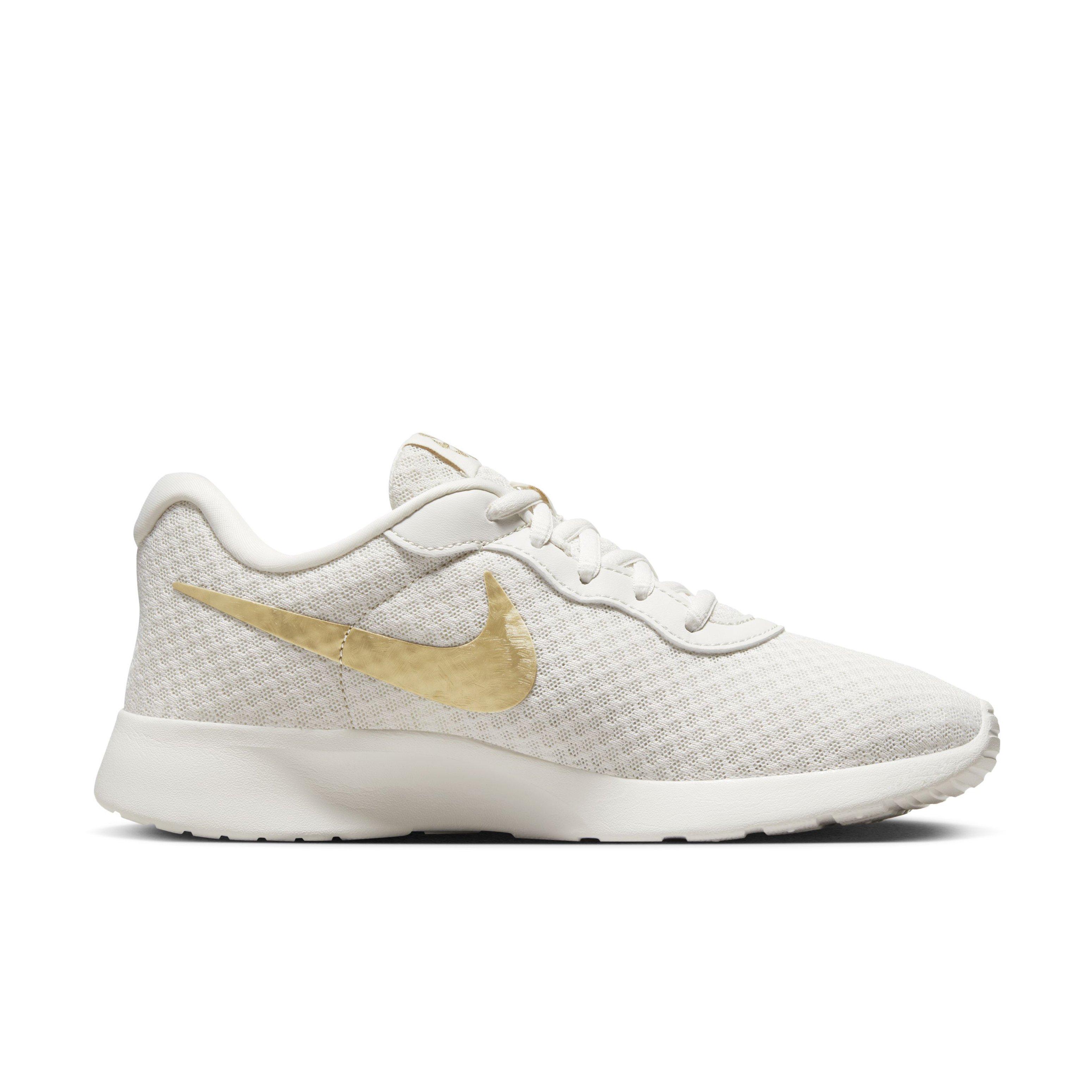 Nike tanjun clearance racer women's review