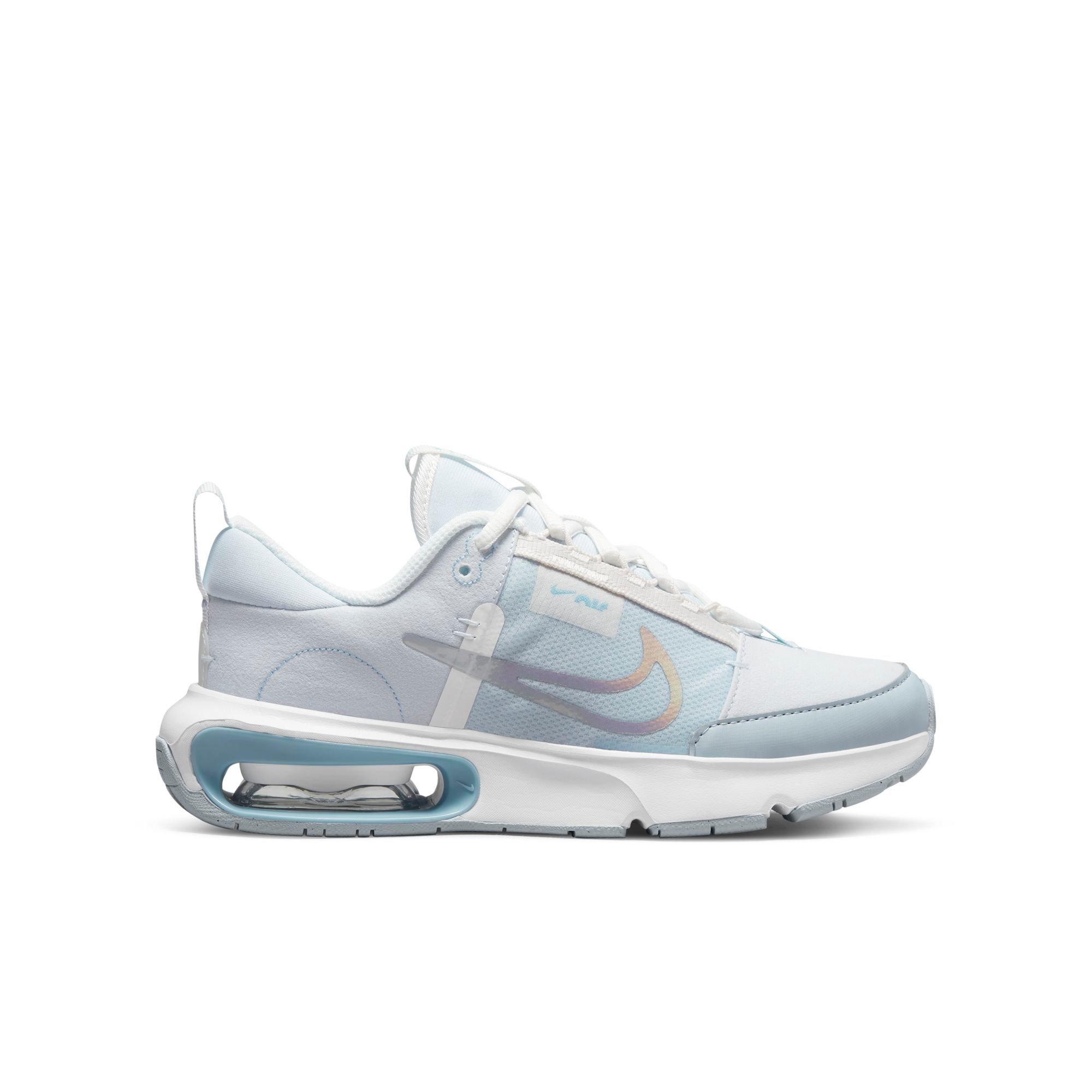 aura worn blue