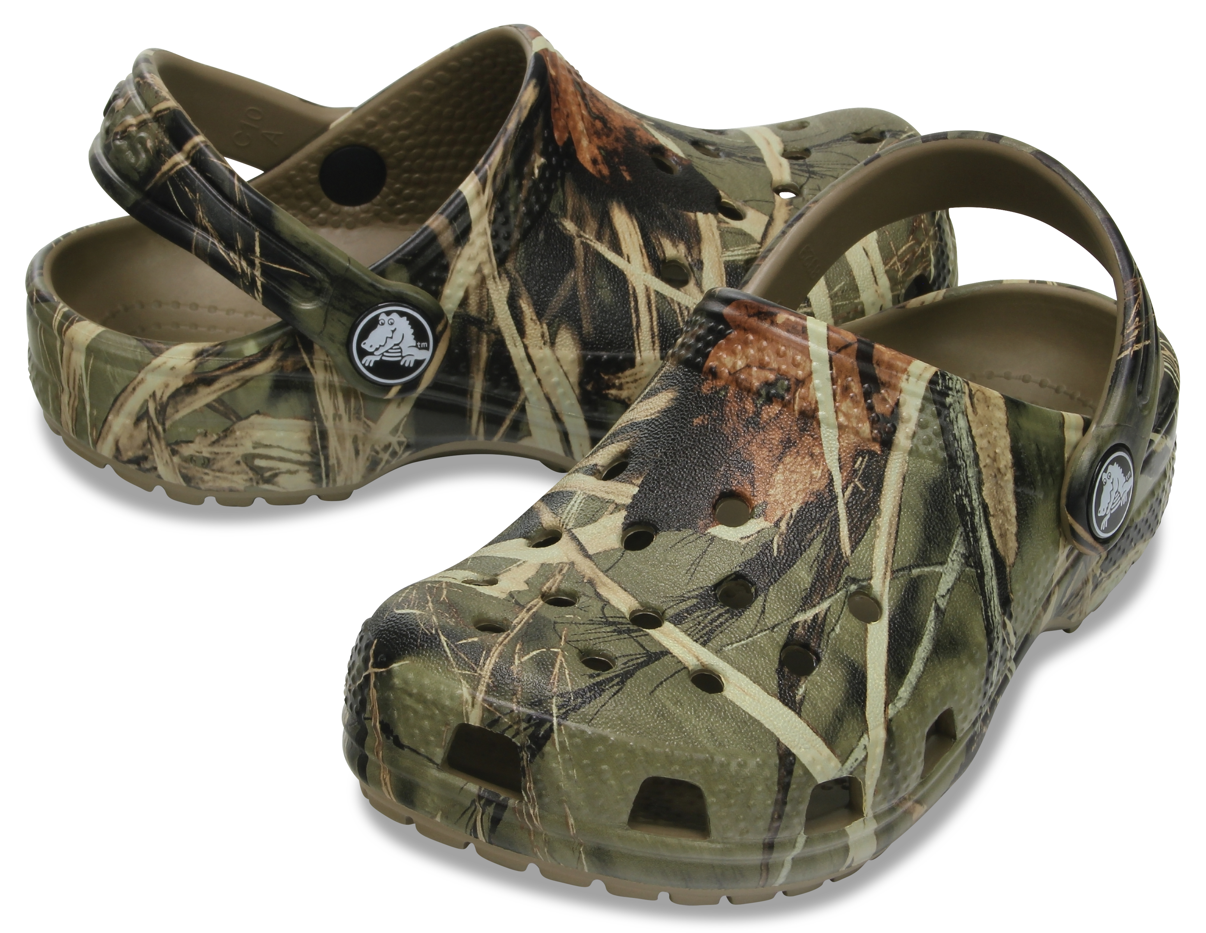 Camo crocs hot sale size 6