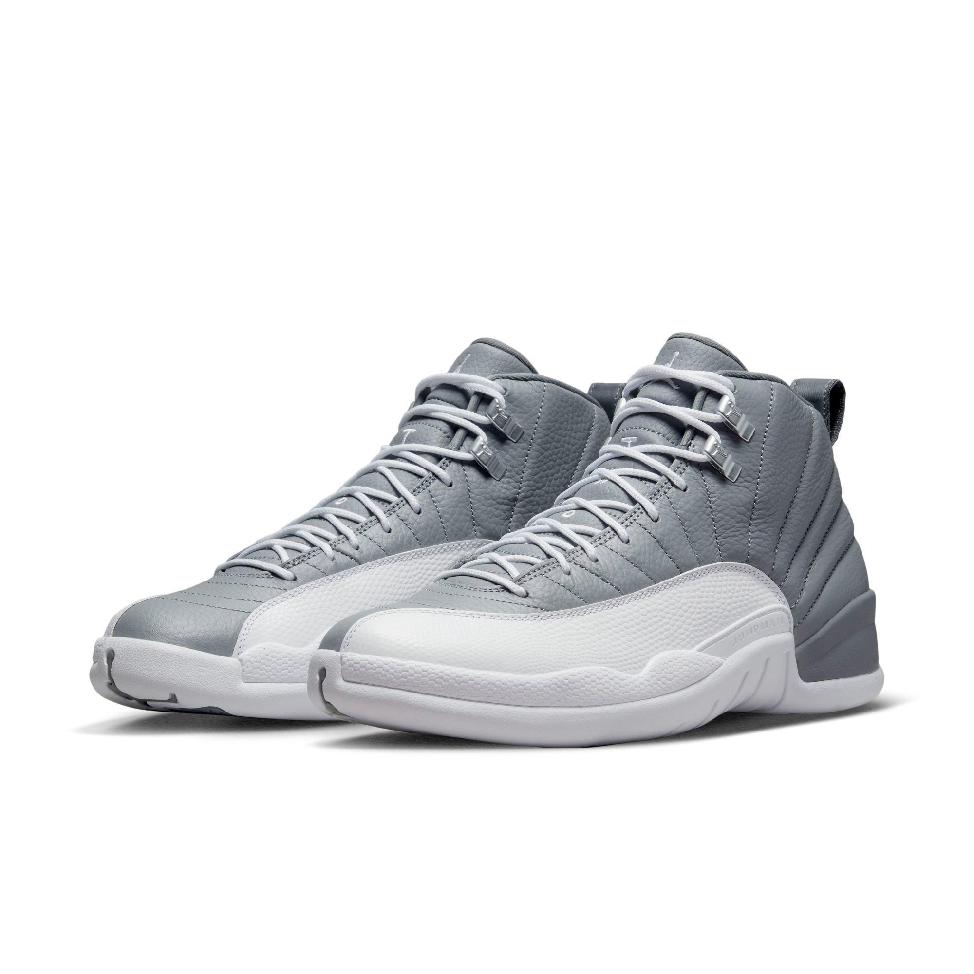 Cool grey 12s low hotsell