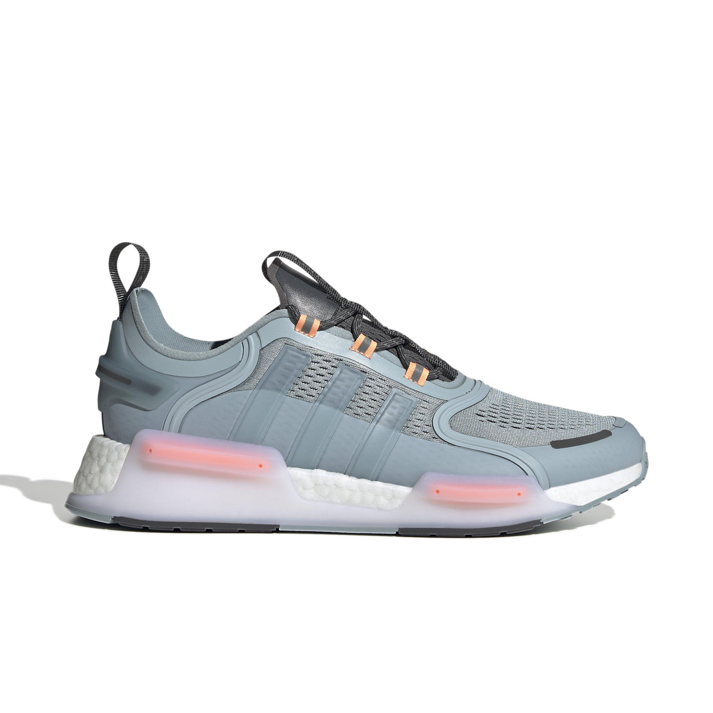 Adidas nmd mens hibbett hot sale sports